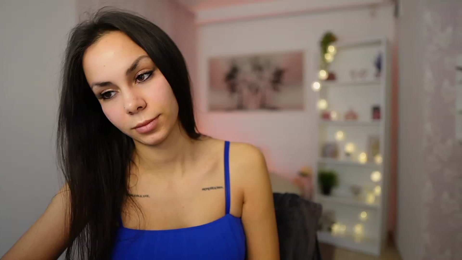 Gallery image thumbnail from Kyra_Angel's myfreecams stream on, 01/26/2024, 19:50 image 16 of 20