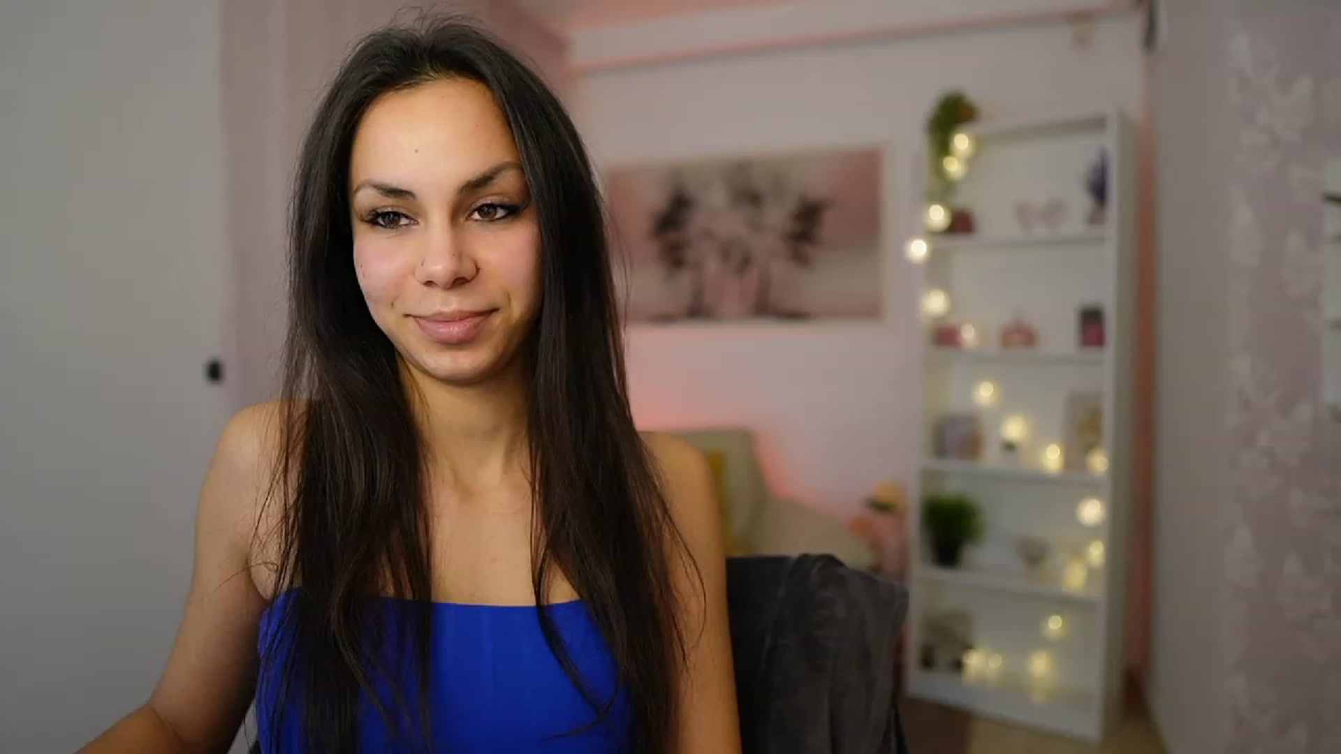 Gallery image thumbnail from Kyra_Angel's myfreecams stream on, 01/26/2024, 19:50 image 8 of 20