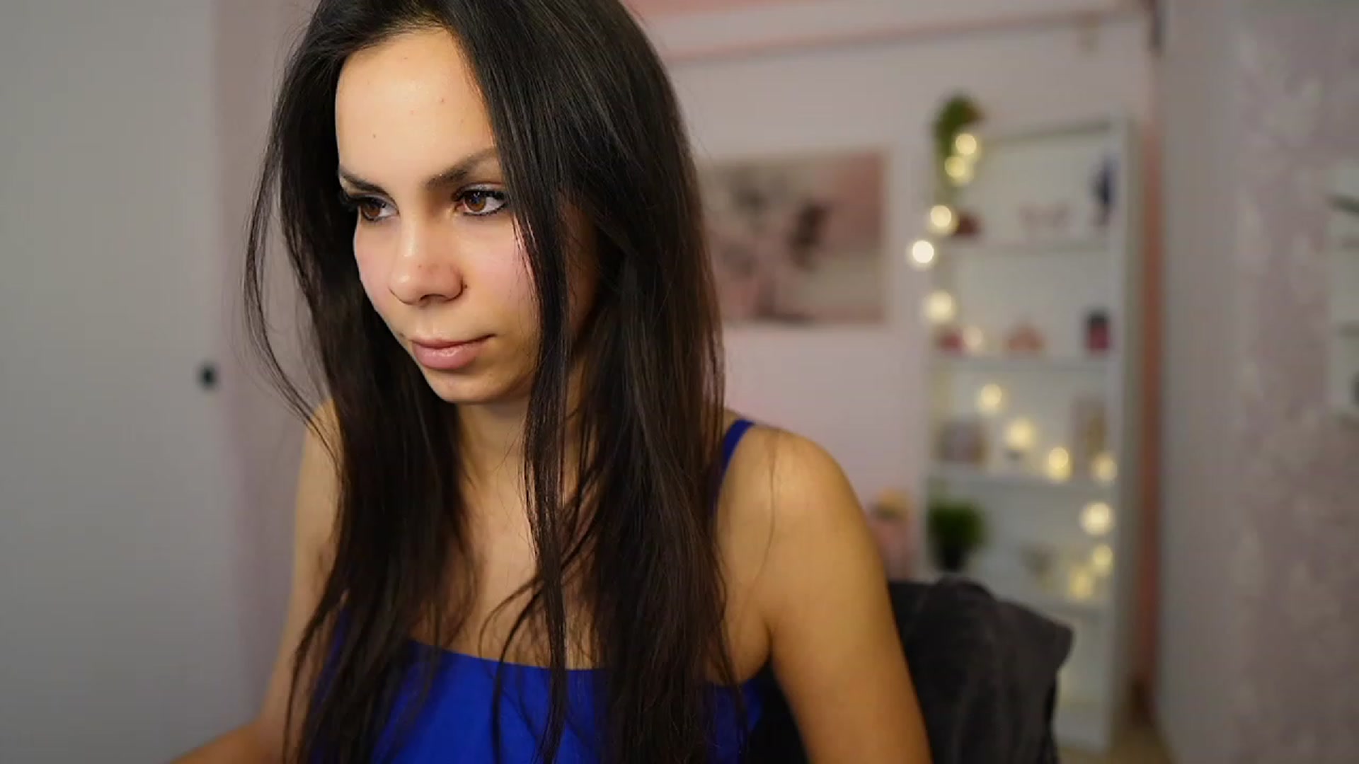 Gallery image thumbnail from Kyra_Angel's myfreecams stream on, 01/26/2024, 19:50 image 3 of 20