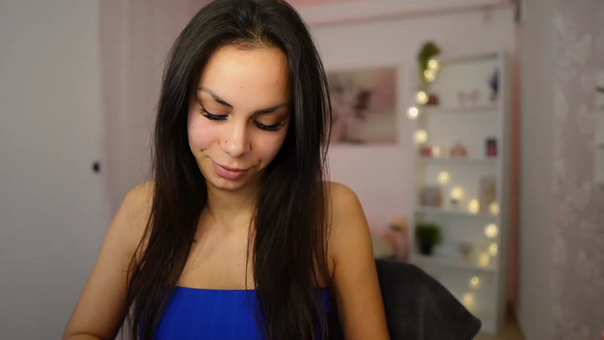 Gallery image thumbnail from Kyra_Angel's myfreecams stream on, 01/26/2024, 22:01 image 2 of 20
