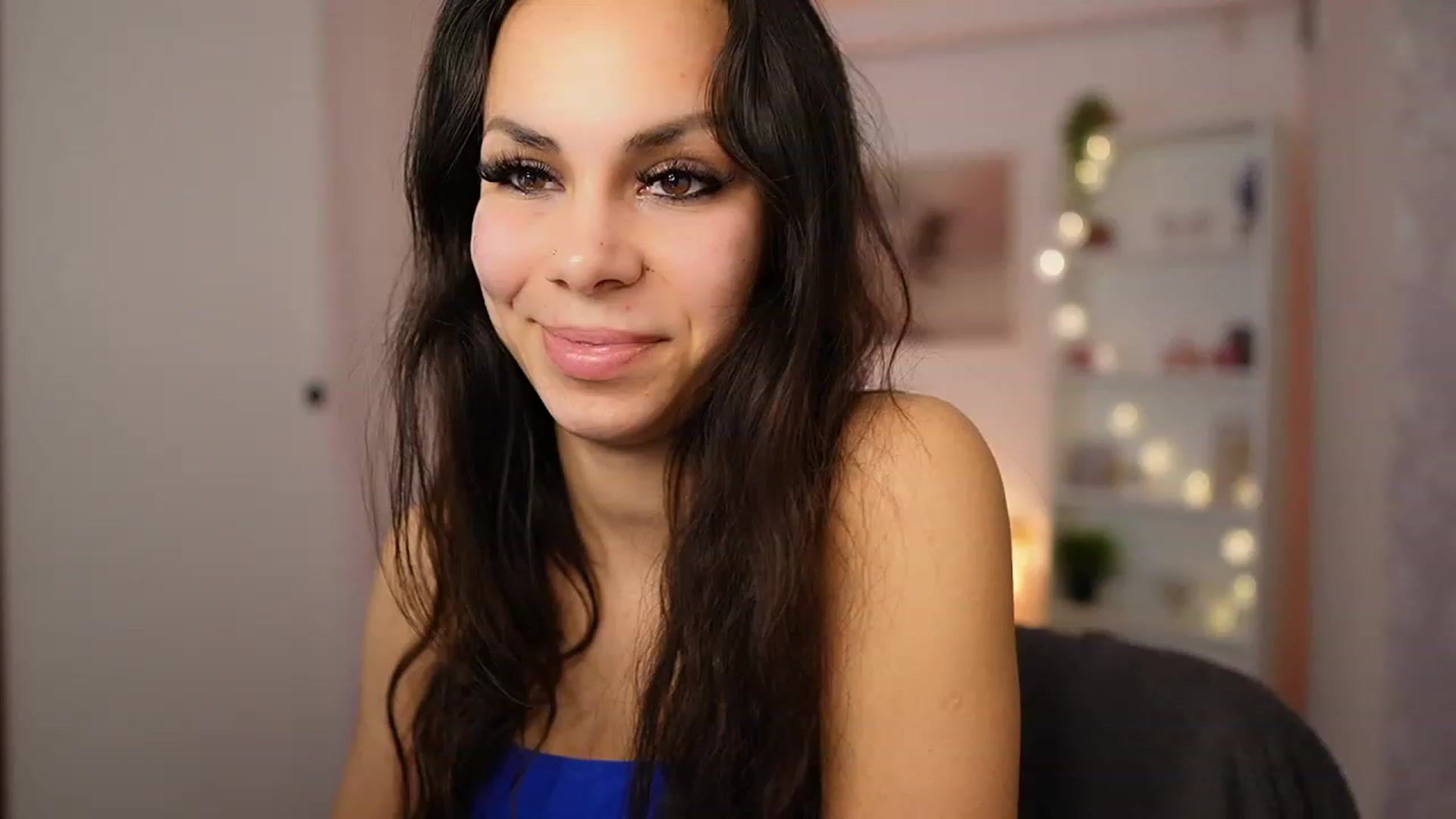 Gallery image thumbnail from Kyra_Angel's myfreecams stream on, 02/07/2024, 19:51 image 14 of 20