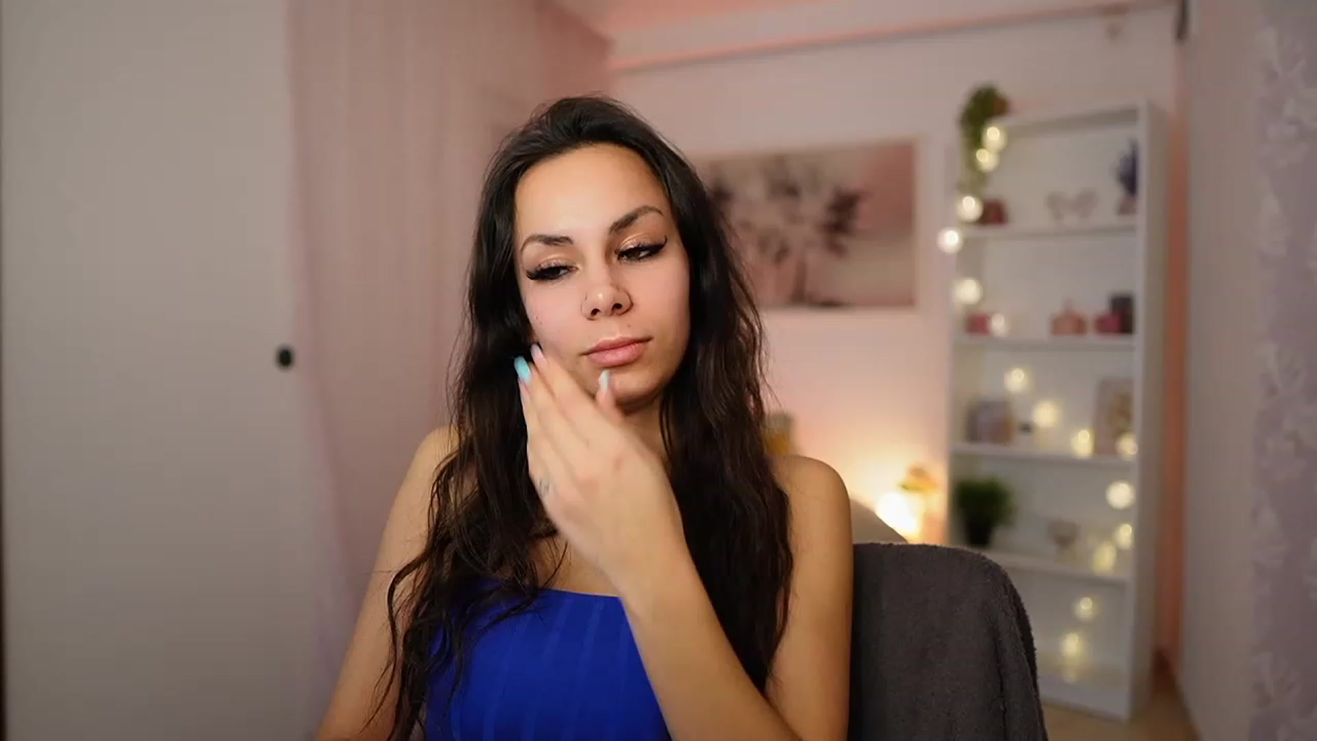 Gallery image thumbnail from Kyra_Angel's myfreecams stream on, 02/07/2024, 19:51 image 19 of 20