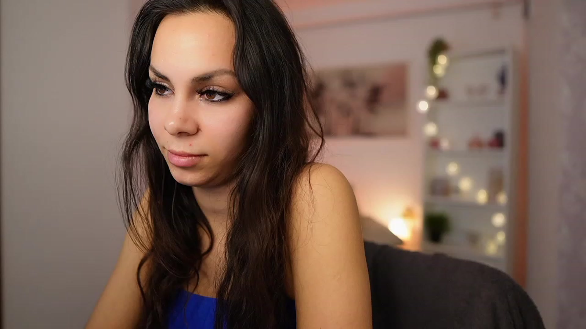 Gallery image thumbnail from Kyra_Angel's myfreecams stream on, 02/07/2024, 19:51 image 18 of 20