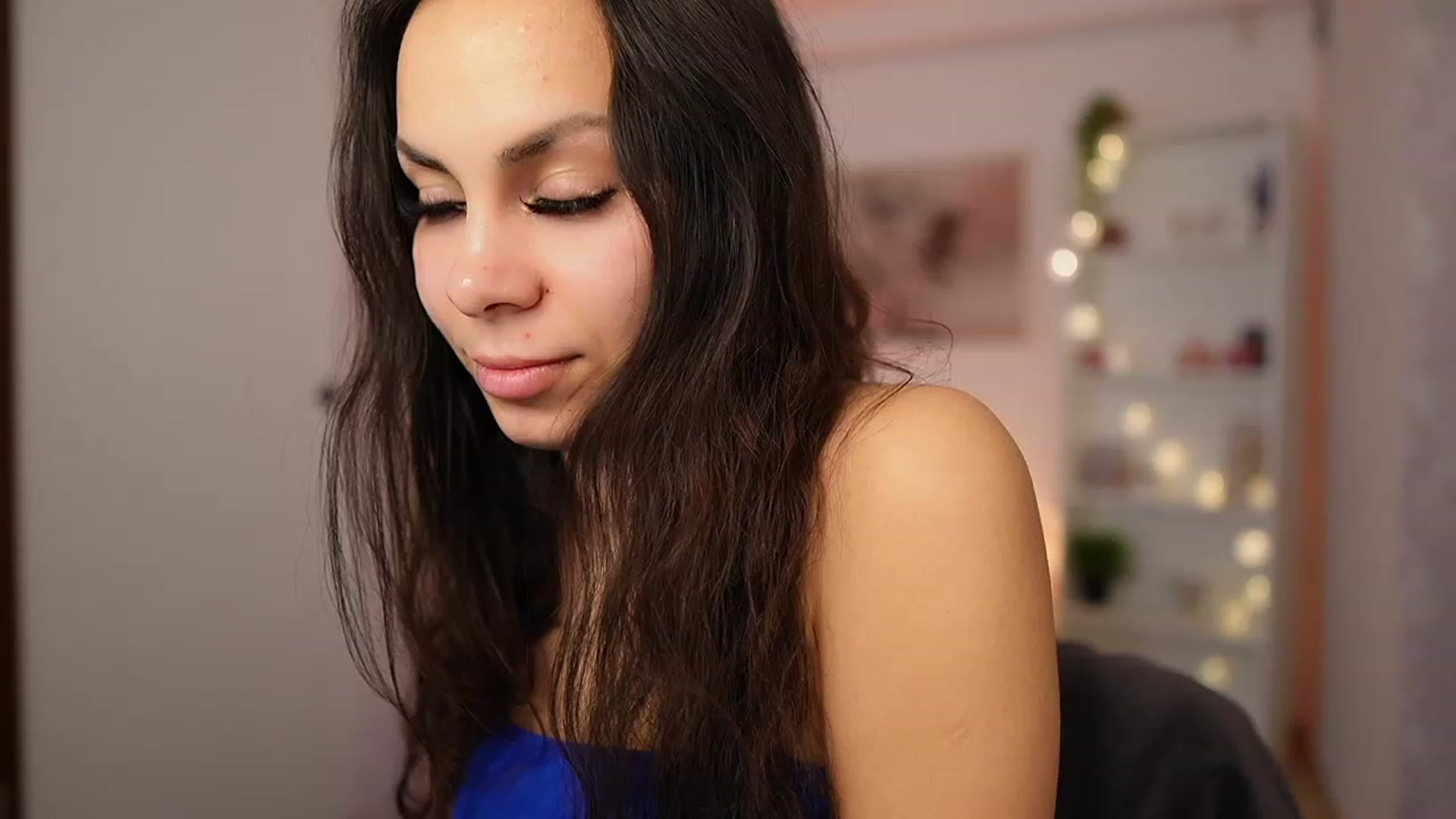 Gallery image thumbnail from Kyra_Angel's myfreecams stream on, 02/07/2024, 21:24 image 7 of 20