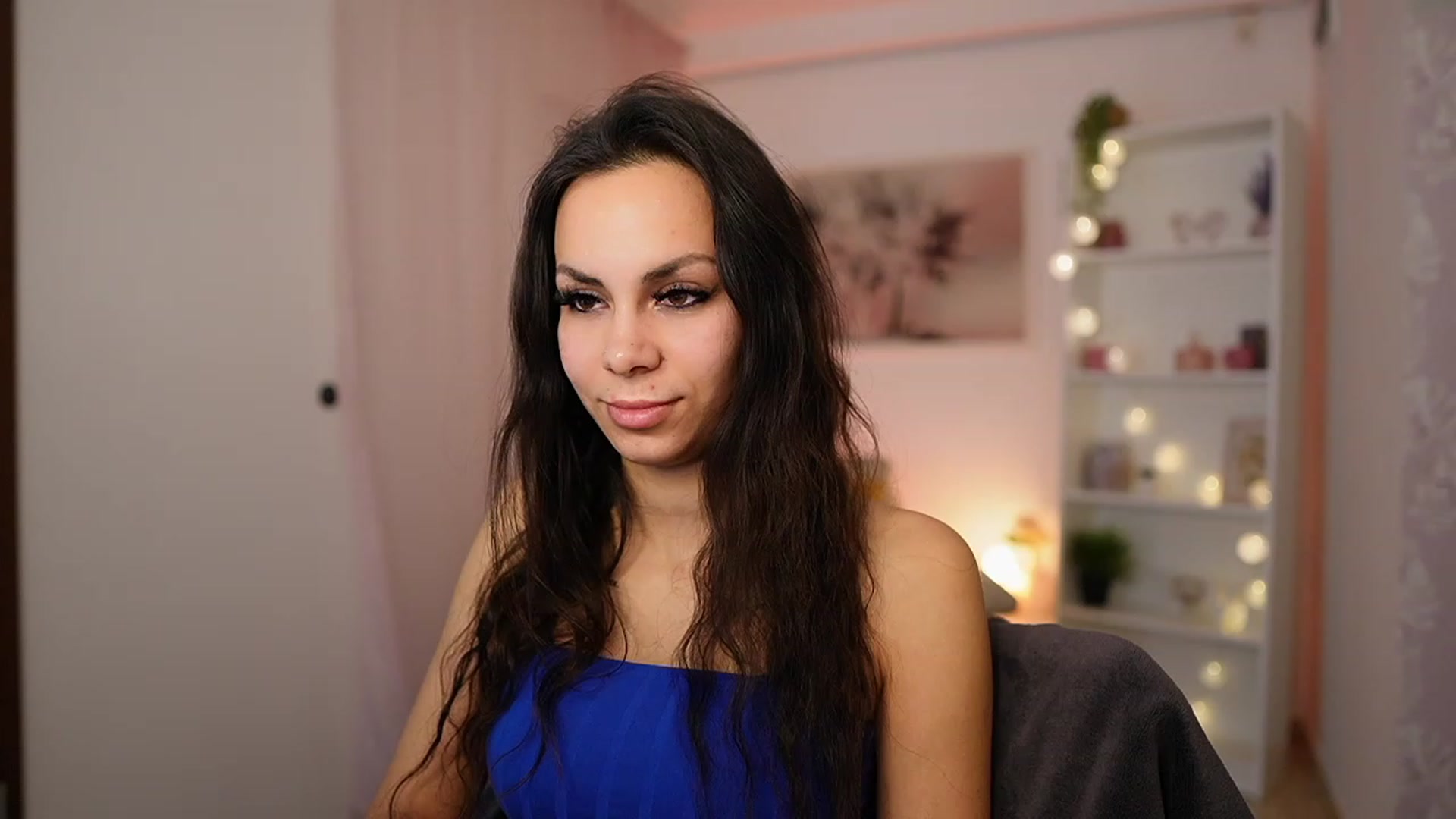 Gallery image thumbnail from Kyra_Angel's myfreecams stream on, 02/07/2024, 21:24 image 5 of 20