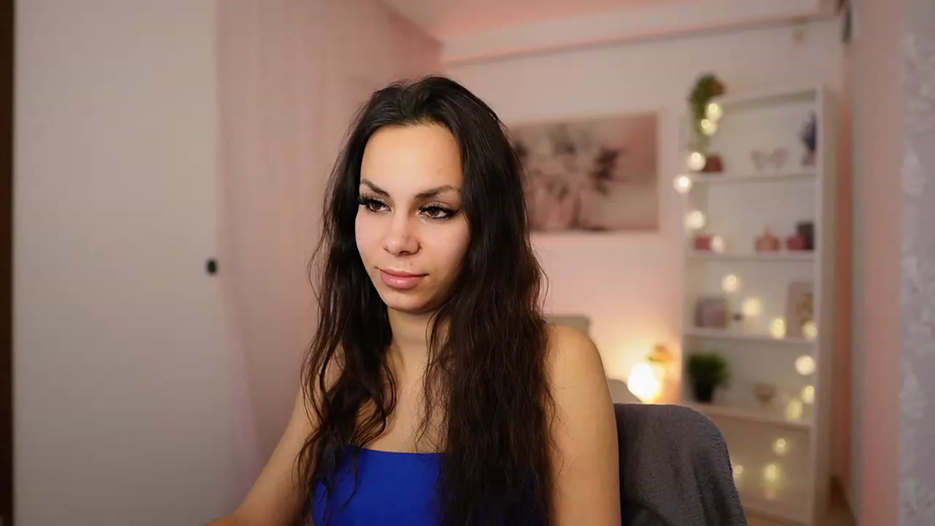Gallery image thumbnail from Kyra_Angel's myfreecams stream on, 02/07/2024, 23:25 image 20 of 20