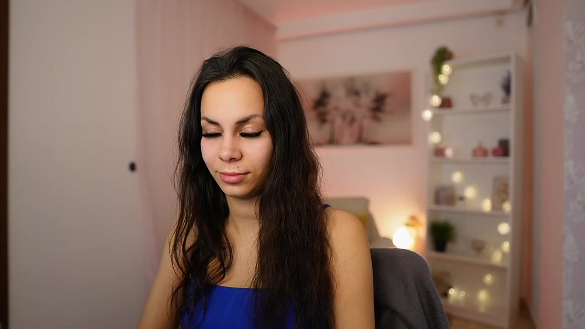 Gallery image thumbnail from Kyra_Angel's myfreecams stream on, 02/07/2024, 23:25 image 13 of 20
