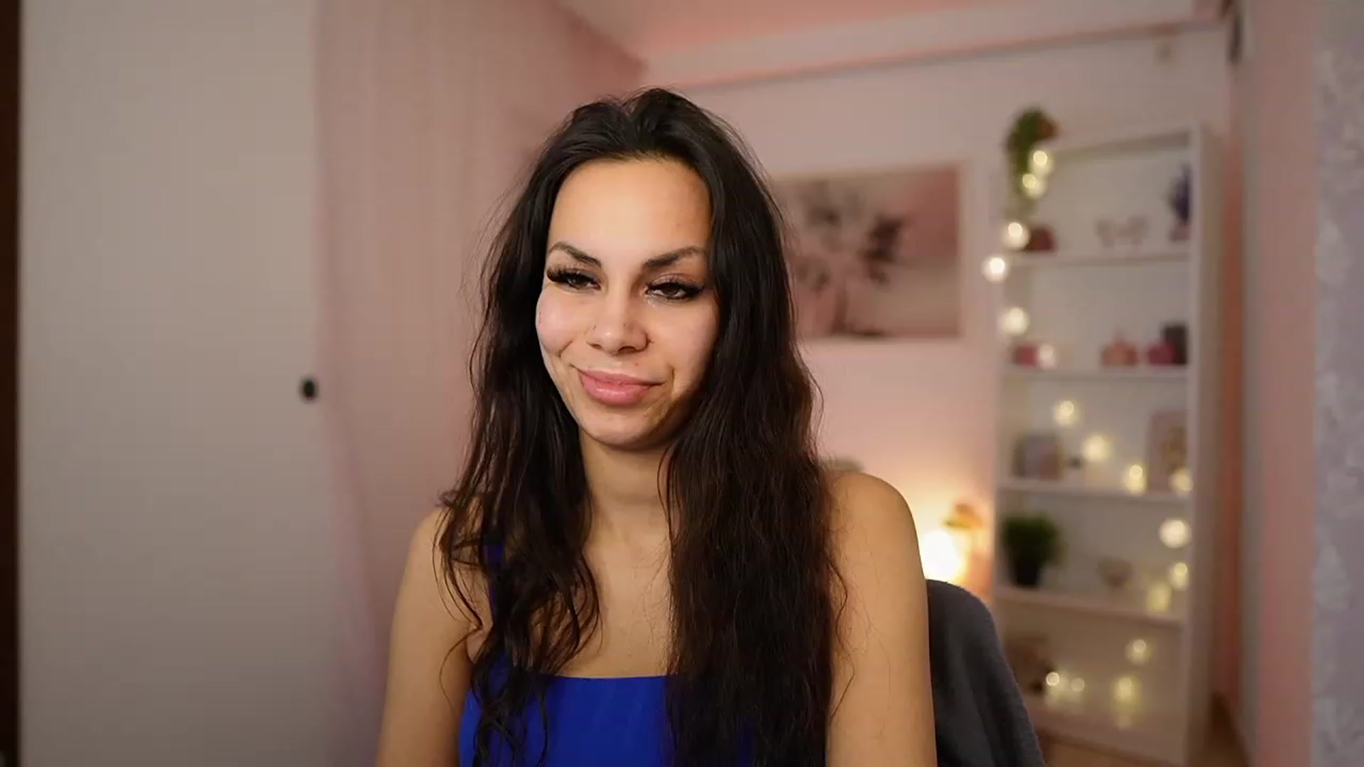 Gallery image thumbnail from Kyra_Angel's myfreecams stream on, 02/07/2024, 23:25 image 4 of 20
