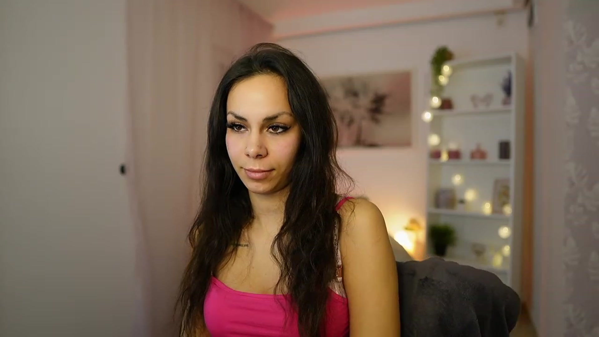 Gallery image thumbnail from Kyra_Angel's myfreecams stream on, 02/11/2024, 20:28 image 6 of 20