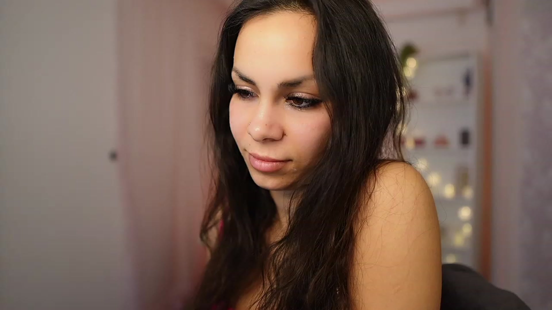 Gallery image thumbnail from Kyra_Angel's myfreecams stream on, 02/11/2024, 20:28 image 3 of 20