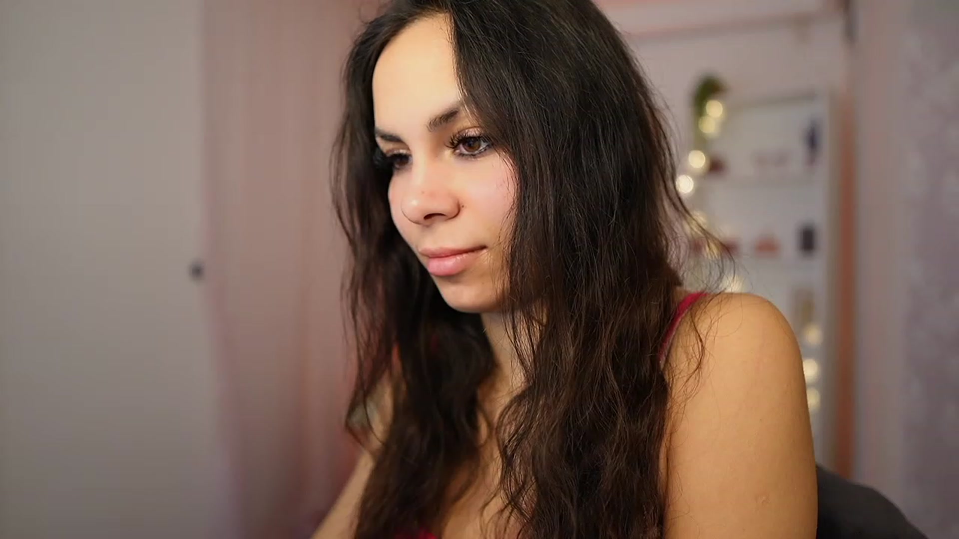 Gallery image thumbnail from Kyra_Angel's myfreecams stream on, 02/11/2024, 20:28 image 4 of 20