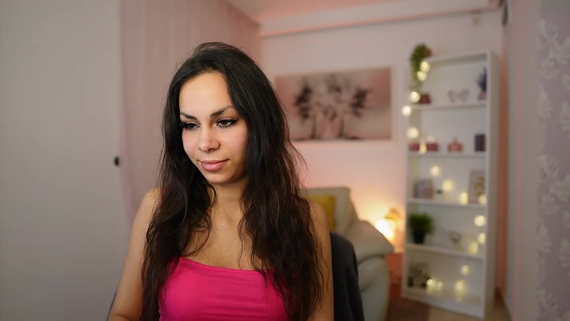 Gallery image thumbnail from Kyra_Angel's myfreecams stream on, 02/11/2024, 20:28 image 11 of 20