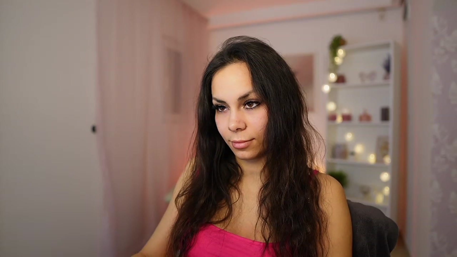 Gallery image thumbnail from Kyra_Angel's myfreecams stream on, 02/11/2024, 20:28 image 10 of 20