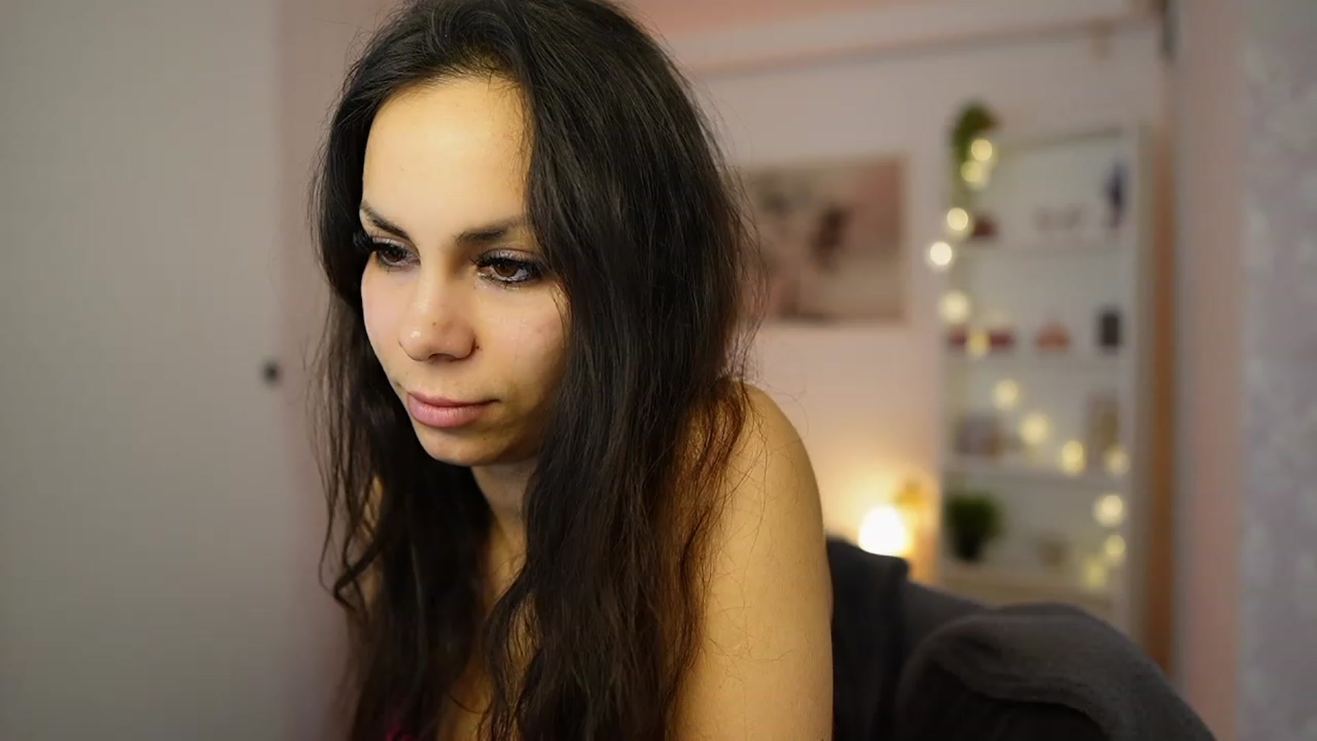 Gallery image thumbnail from Kyra_Angel's myfreecams stream on, 02/11/2024, 23:02 image 4 of 20