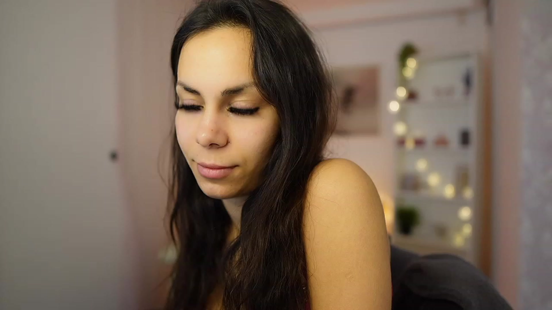 Gallery image thumbnail from Kyra_Angel's myfreecams stream on, 02/11/2024, 23:02 image 9 of 20