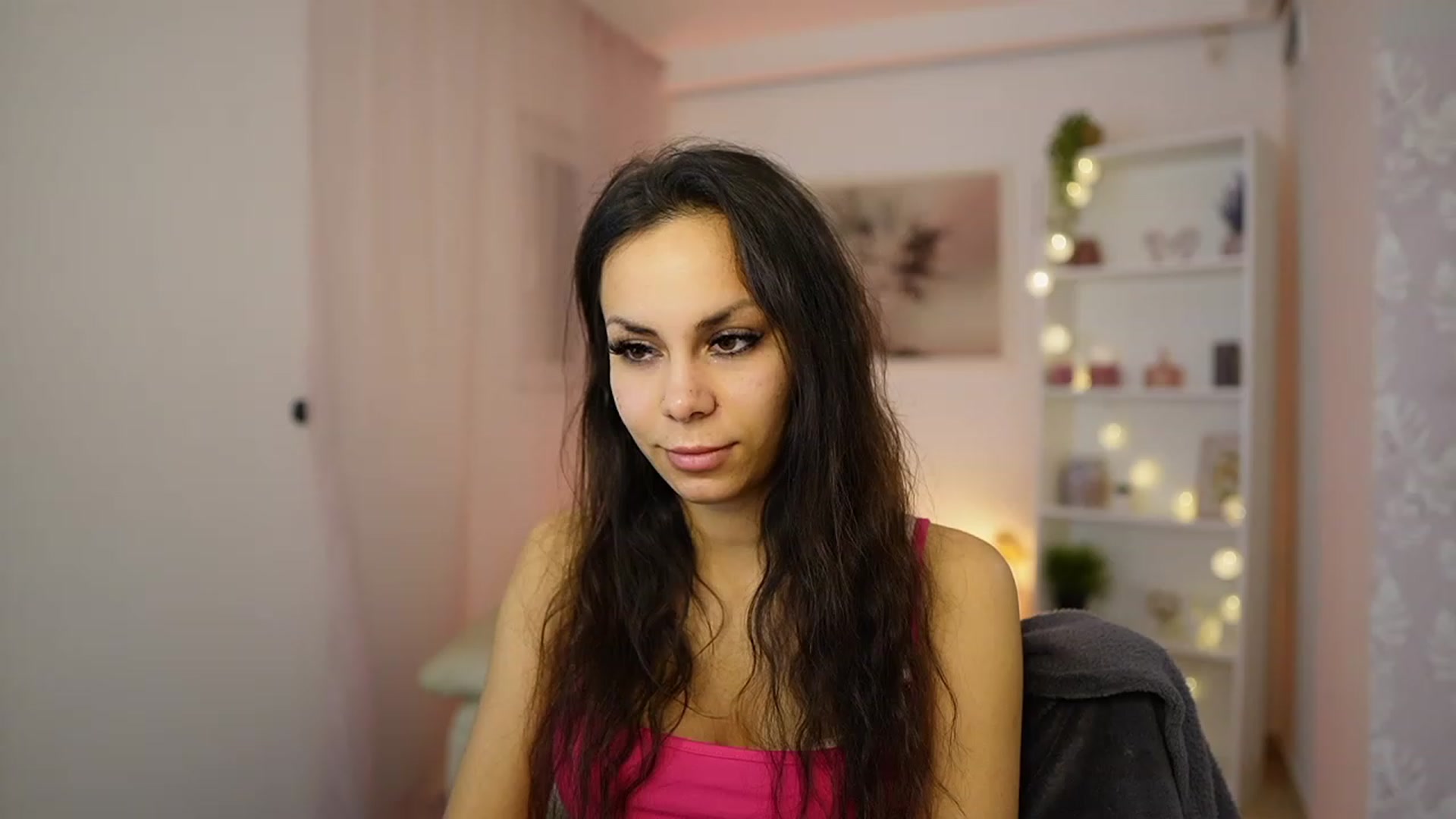 Gallery image thumbnail from Kyra_Angel's myfreecams stream on, 02/11/2024, 23:02 image 6 of 20