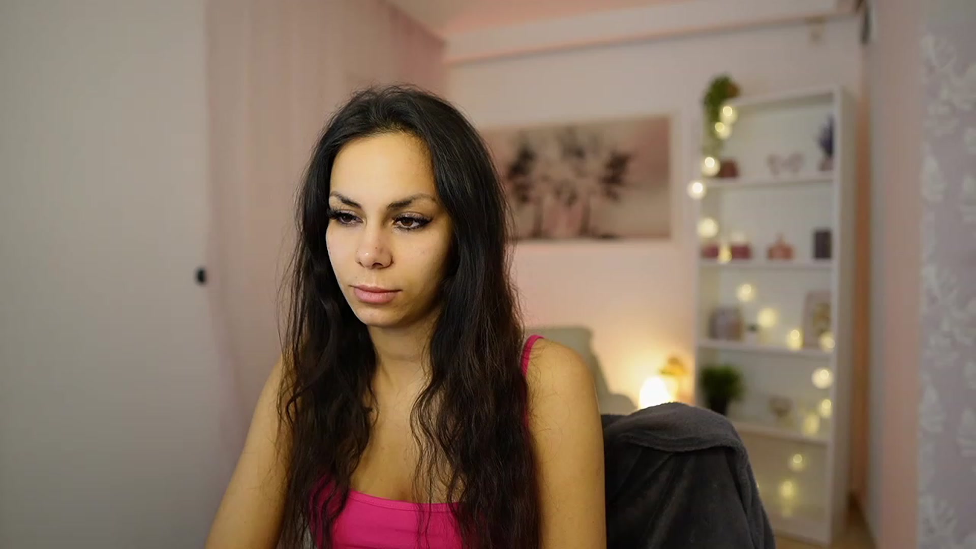 Gallery image thumbnail from Kyra_Angel's myfreecams stream on, 02/11/2024, 23:02 image 1 of 20
