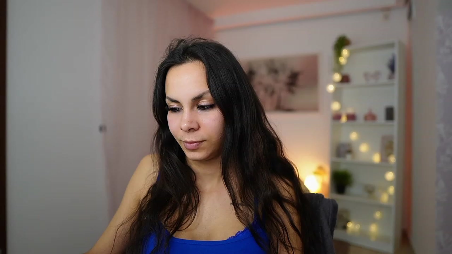 Gallery image thumbnail from Kyra_Angel's myfreecams stream on, 02/13/2024, 20:49 image 16 of 20