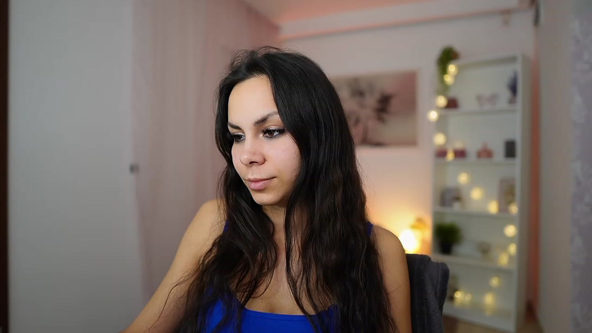 Gallery image thumbnail from Kyra_Angel's myfreecams stream on, 02/13/2024, 20:49 image 15 of 20