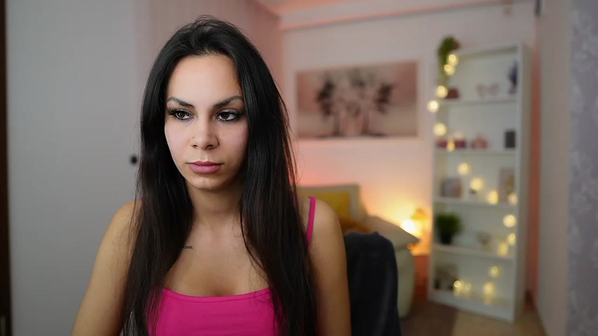 Gallery image thumbnail from Kyra_Angel's myfreecams stream on, 02/15/2024, 20:27 image 5 of 20