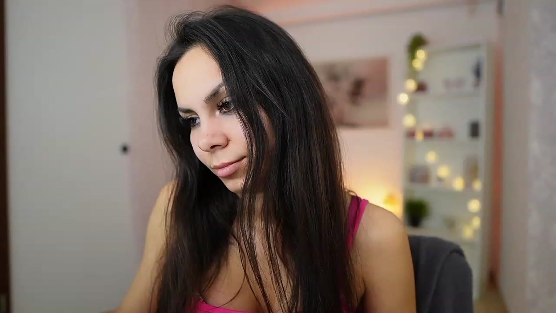 Gallery image thumbnail from Kyra_Angel's myfreecams stream on, 02/15/2024, 23:57 image 20 of 20