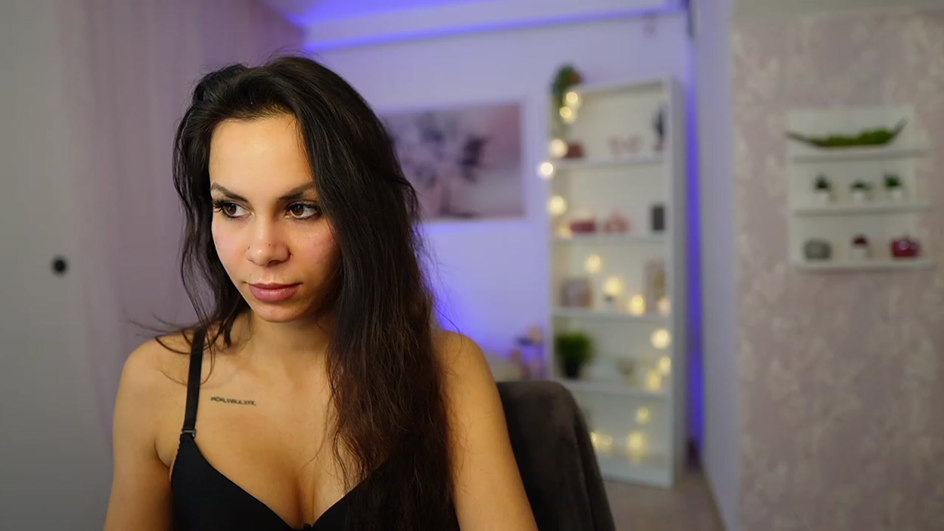 Gallery image thumbnail from Kyra_Angel's myfreecams stream on, 02/21/2024, 20:58 image 14 of 20
