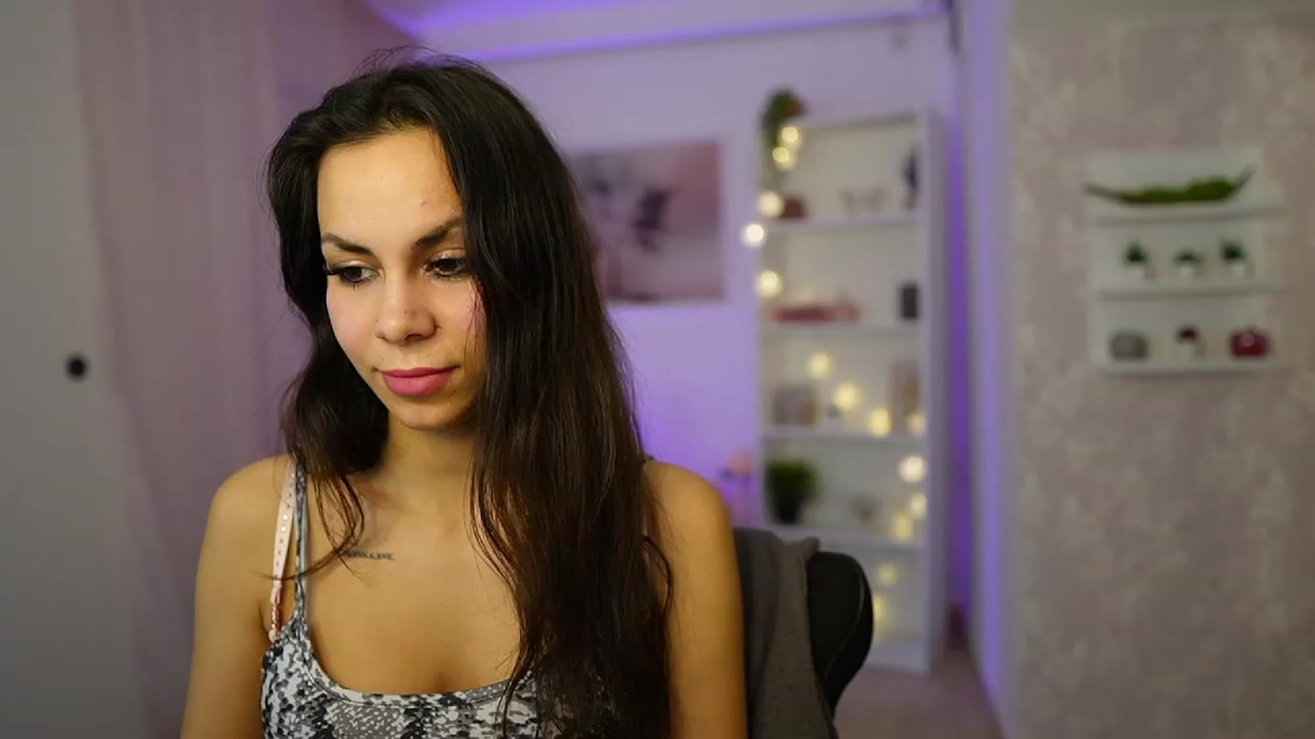 Gallery image thumbnail from Kyra_Angel's myfreecams stream on, 02/26/2024, 22:27 image 15 of 20