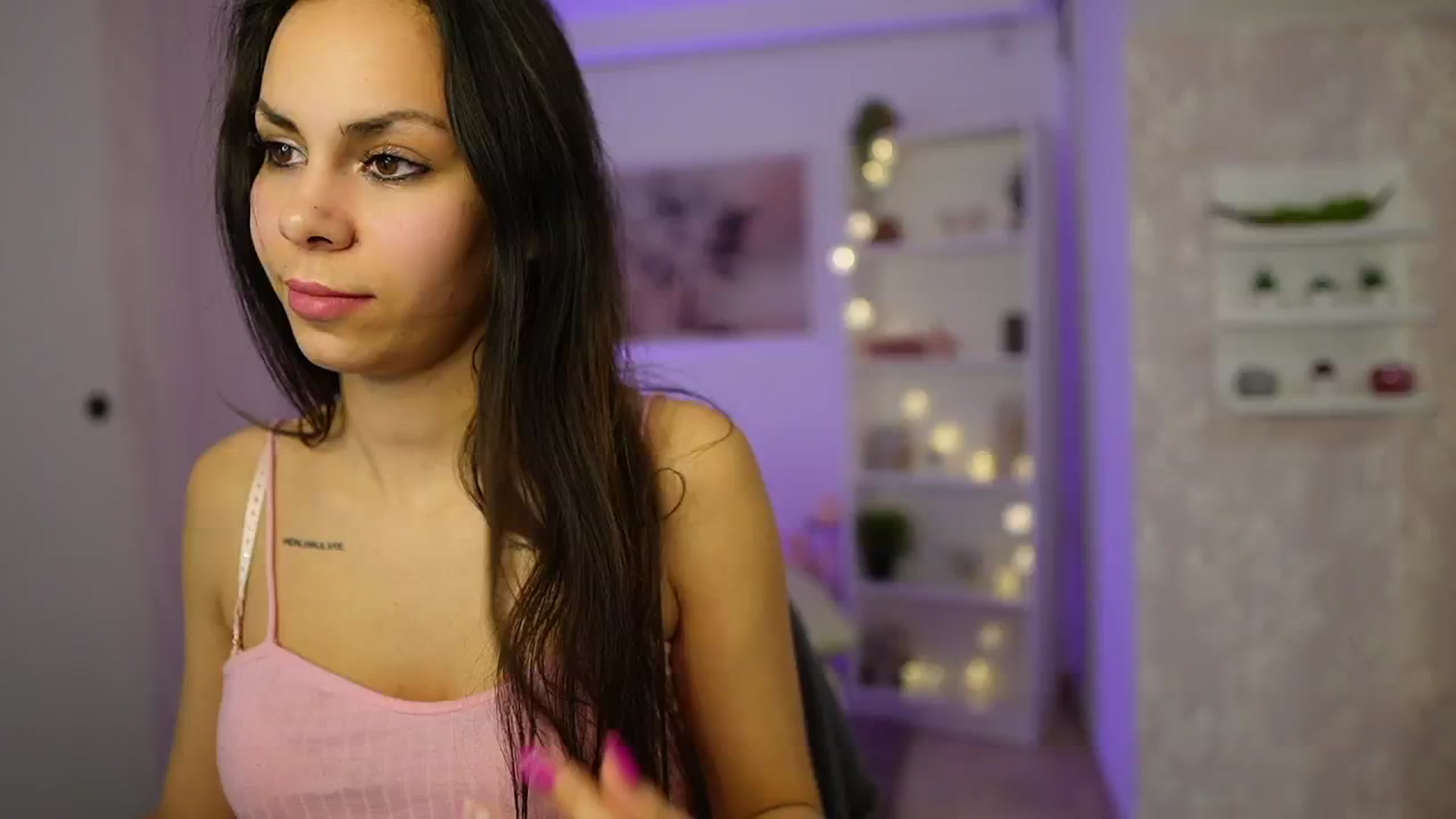 Gallery image thumbnail from Kyra_Angel's myfreecams stream on, 03/04/2024, 21:04 image 4 of 20