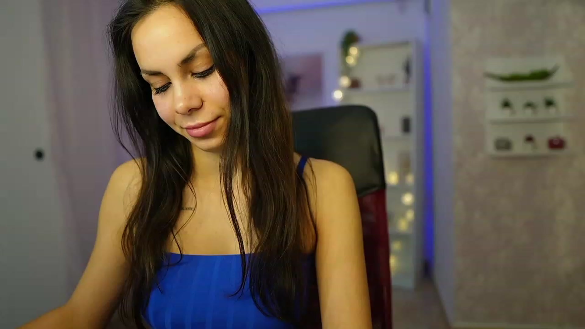 Gallery image thumbnail from Kyra_Angel's myfreecams stream on, 03/10/2024, 20:02 image 4 of 20
