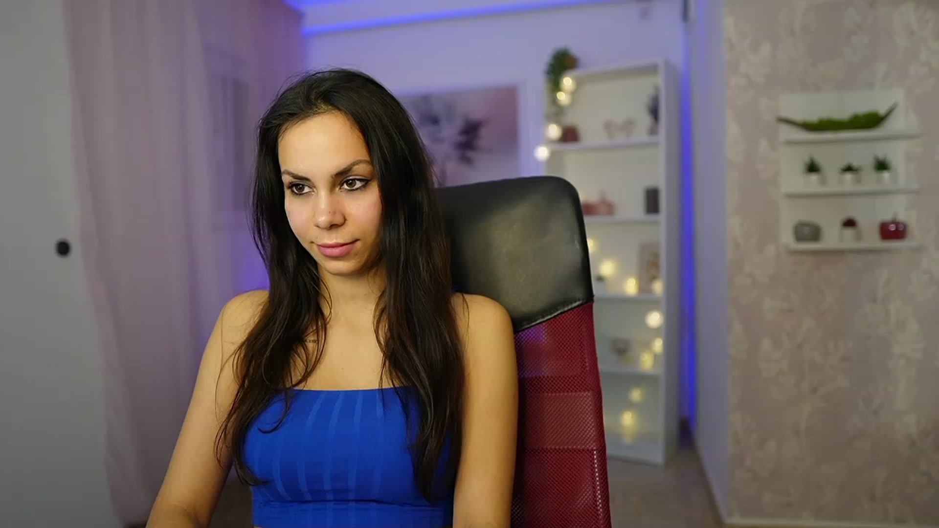Gallery image thumbnail from Kyra_Angel's myfreecams stream on, 03/10/2024, 20:02 image 8 of 20