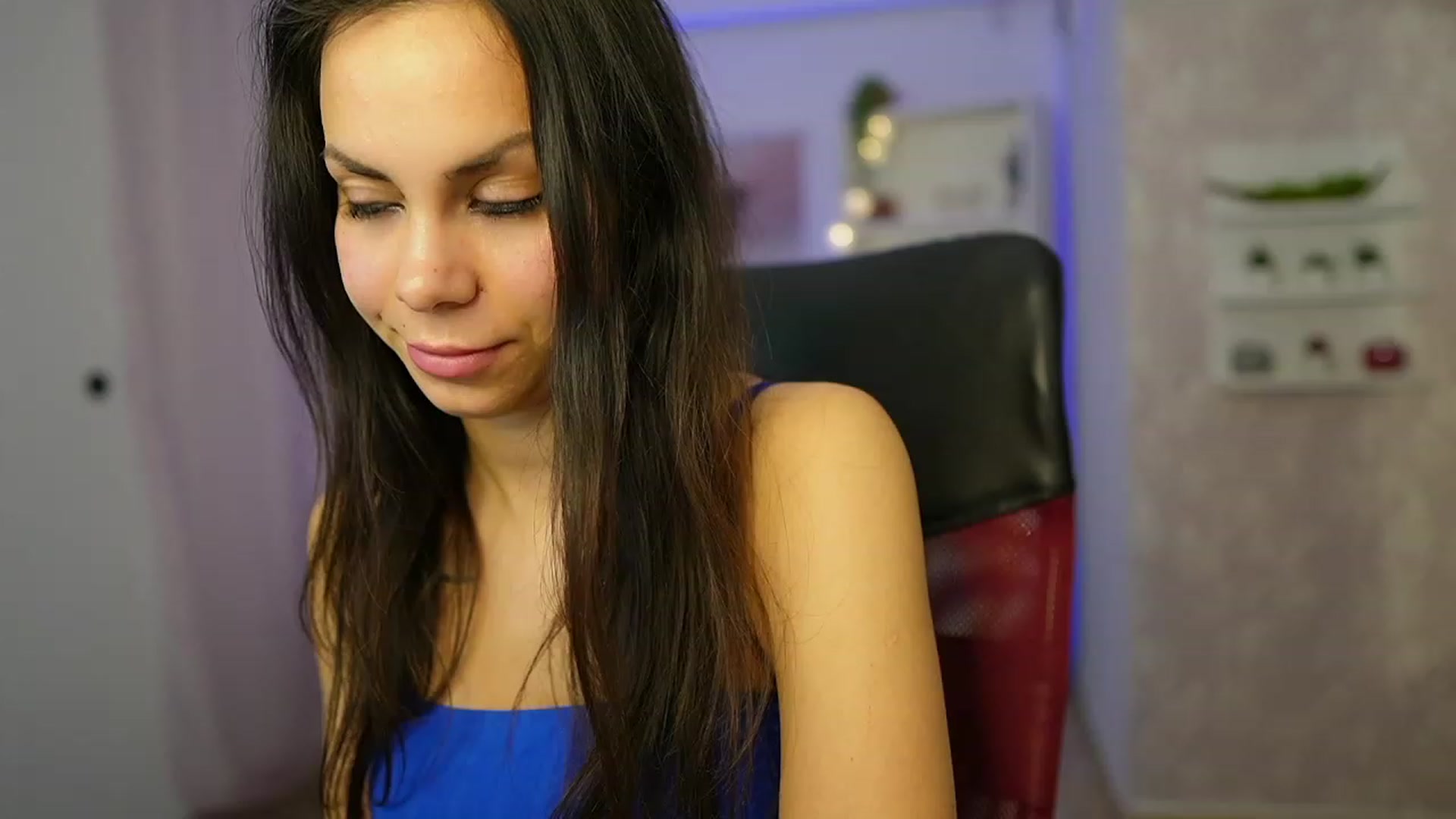 Gallery image thumbnail from Kyra_Angel's myfreecams stream on, 03/10/2024, 20:02 image 12 of 20
