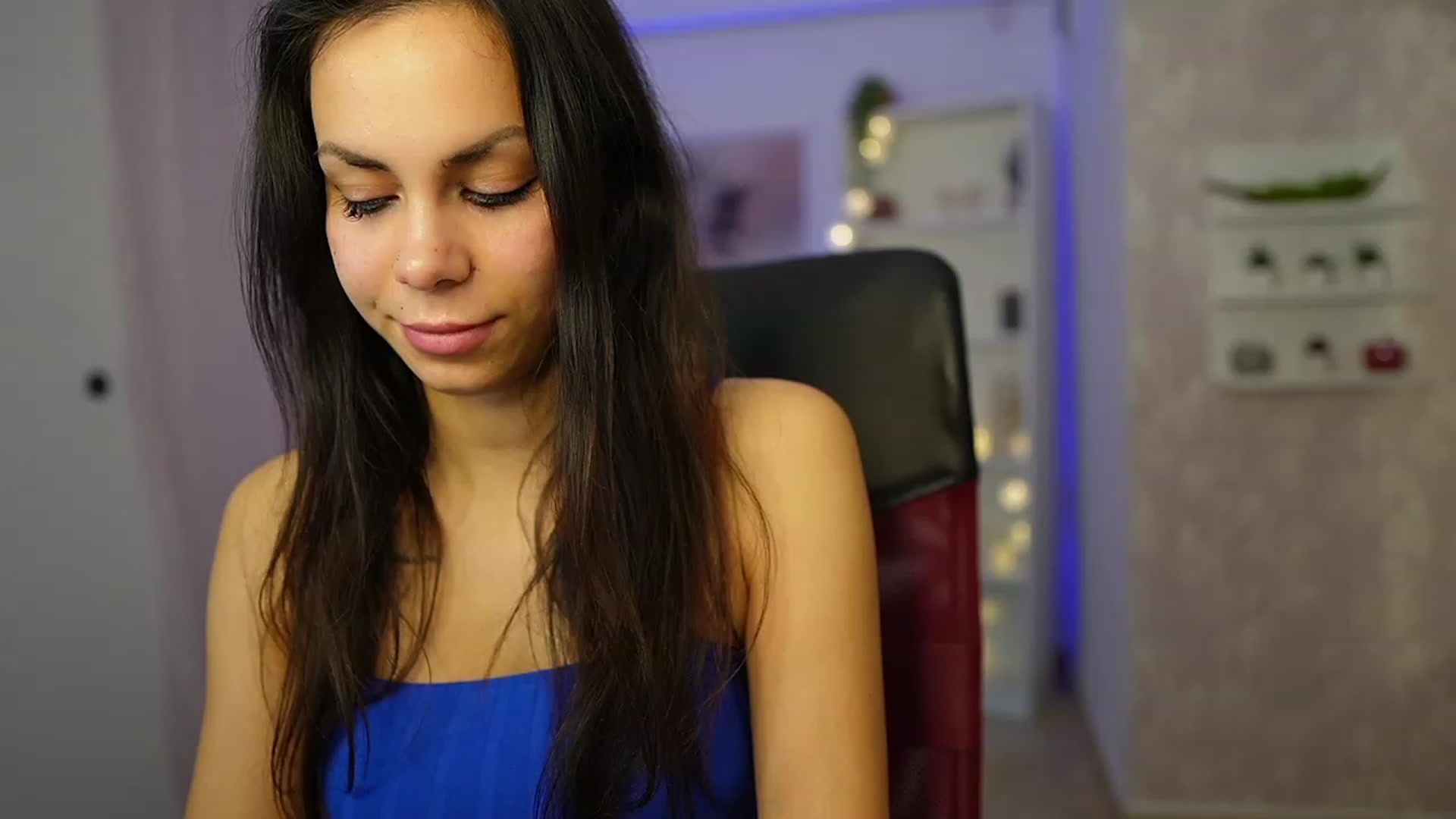 Gallery image thumbnail from Kyra_Angel's myfreecams stream on, 03/10/2024, 20:02 image 13 of 20