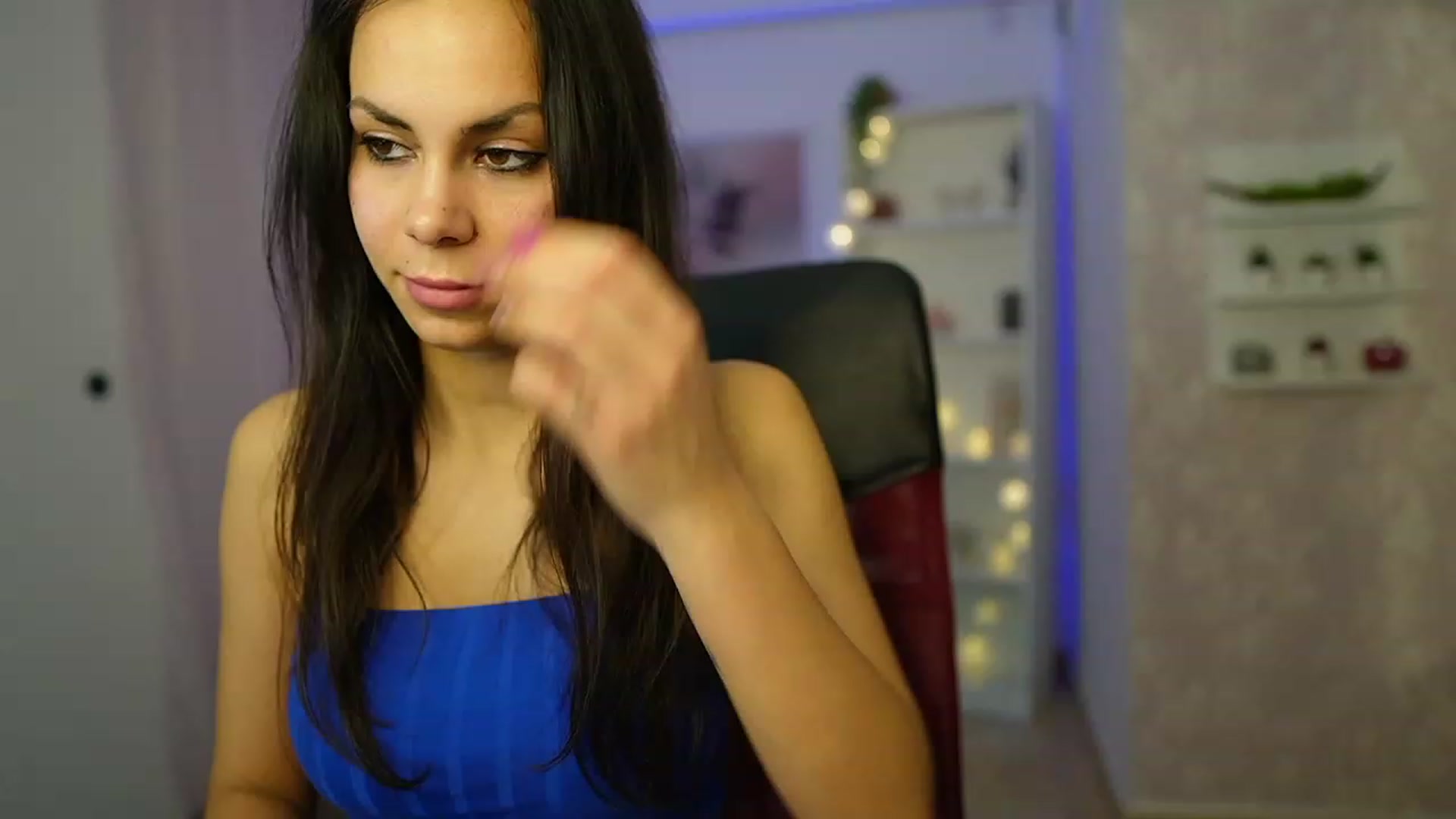 Gallery image thumbnail from Kyra_Angel's myfreecams stream on, 03/10/2024, 20:02 image 2 of 20