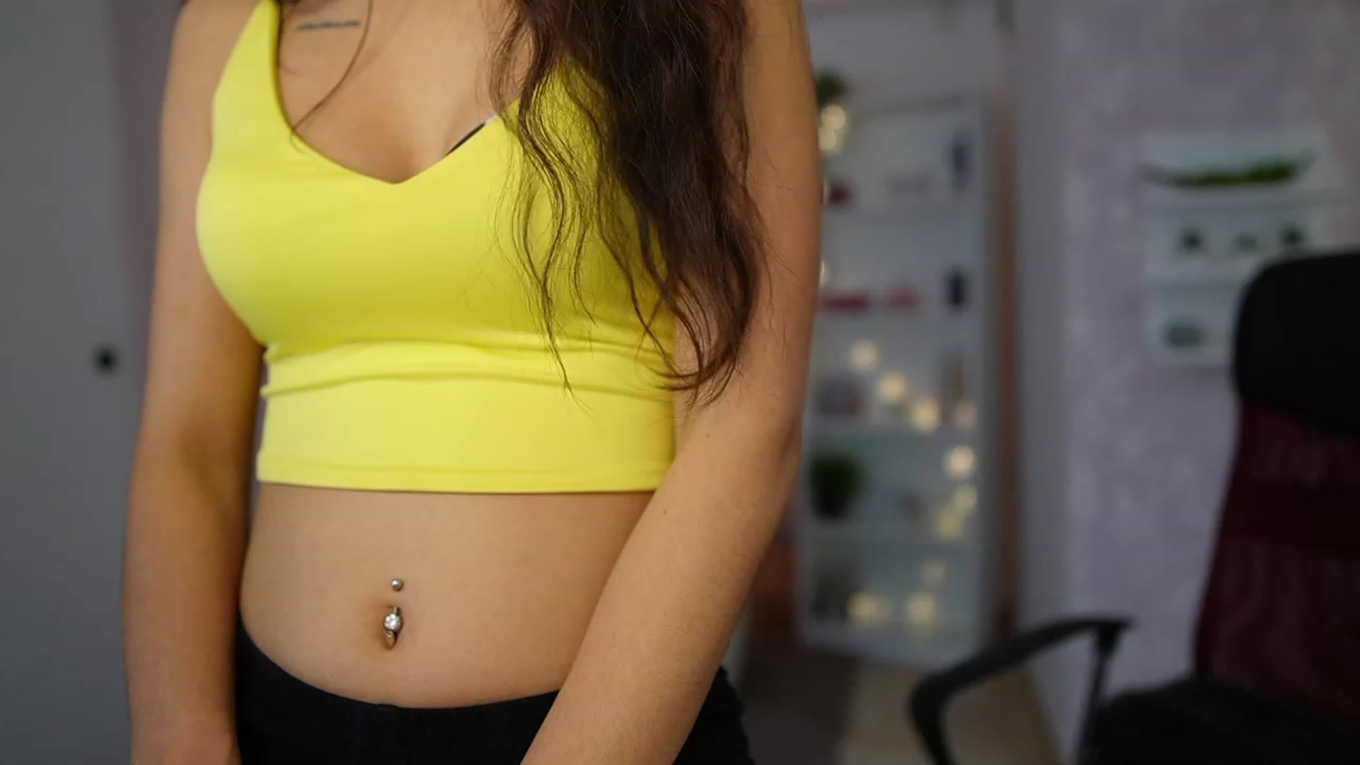 Gallery image thumbnail from Kyra_Angel's myfreecams stream on, 03/12/2024, 22:47 image 8 of 20