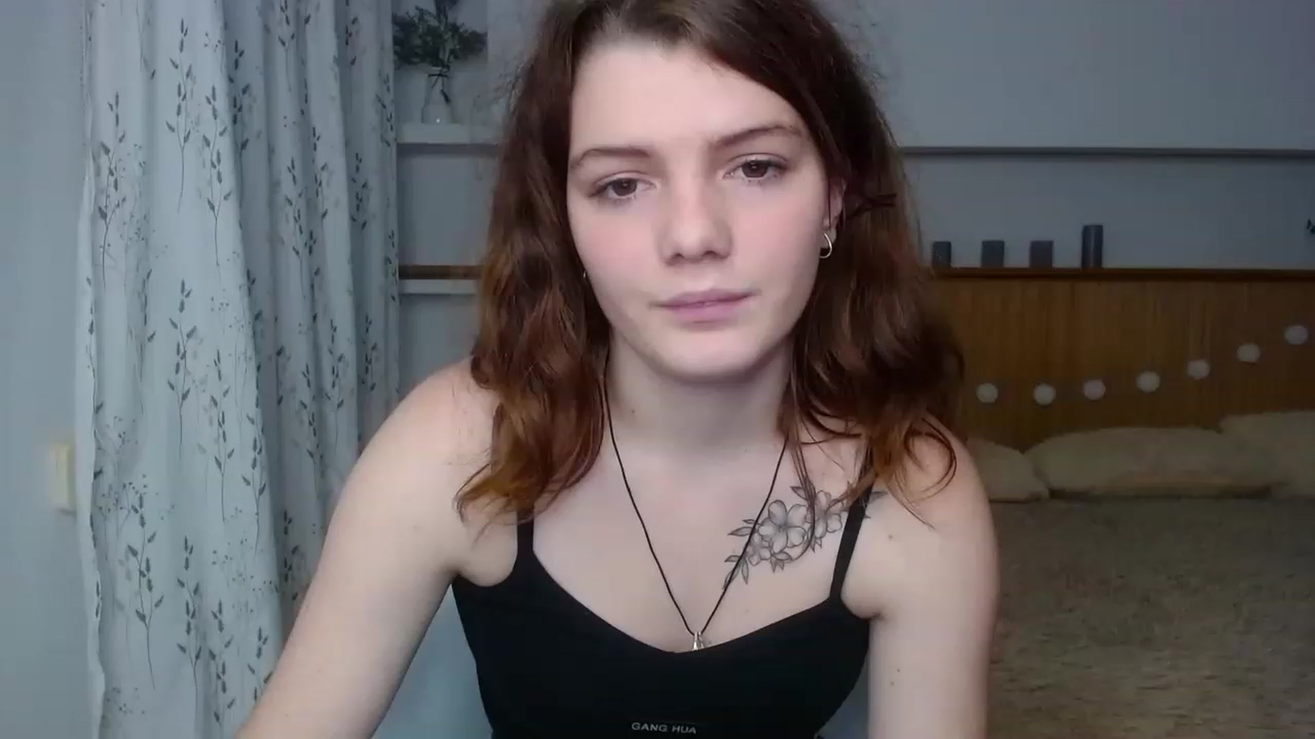 Gallery image thumbnail from L1ttle_kitty's myfreecams stream on, 11/21/2022, 10:29 image 12 of 20