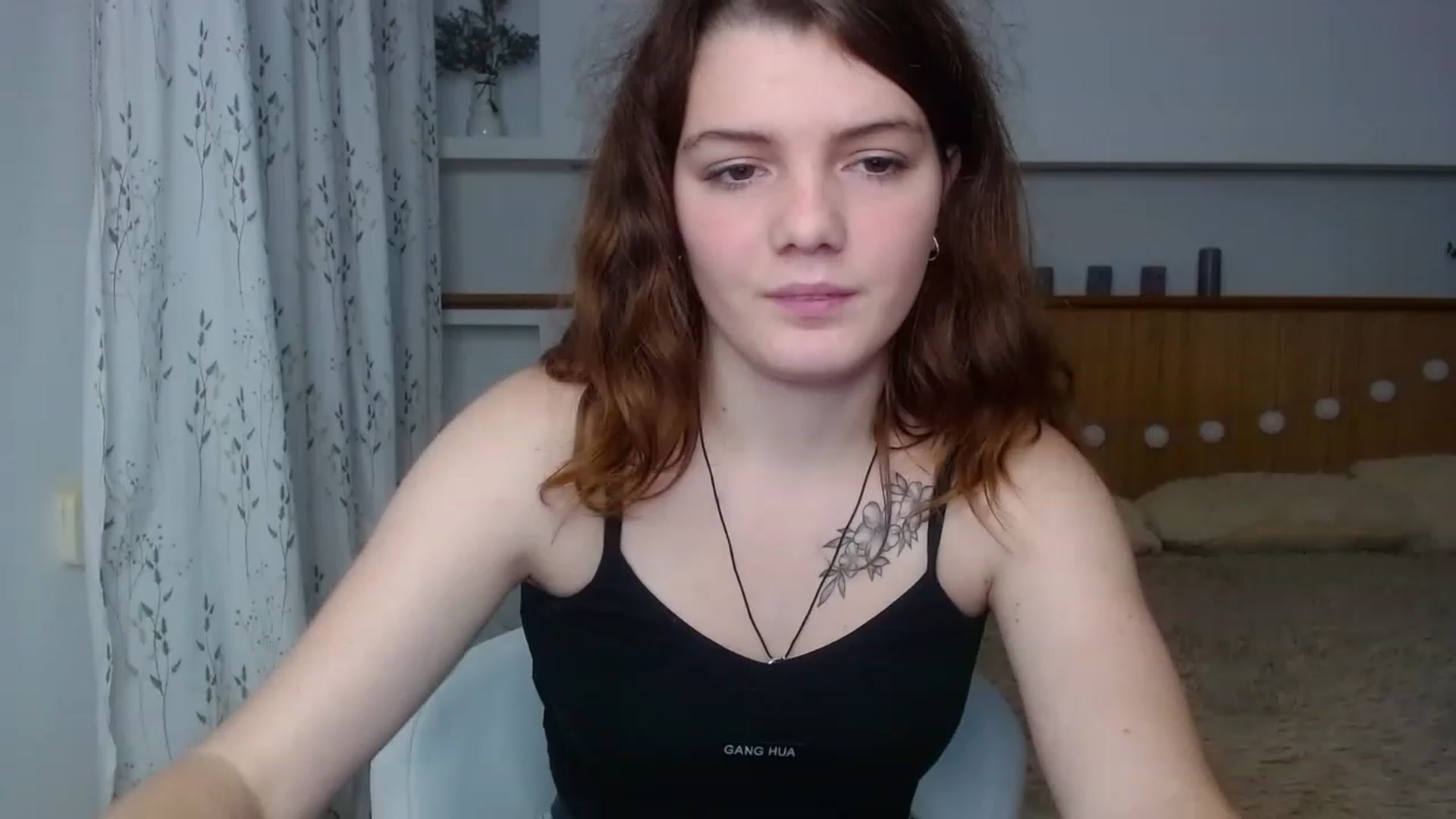 Gallery image thumbnail from L1ttle_kitty's myfreecams stream on, 11/21/2022, 10:29 image 16 of 20