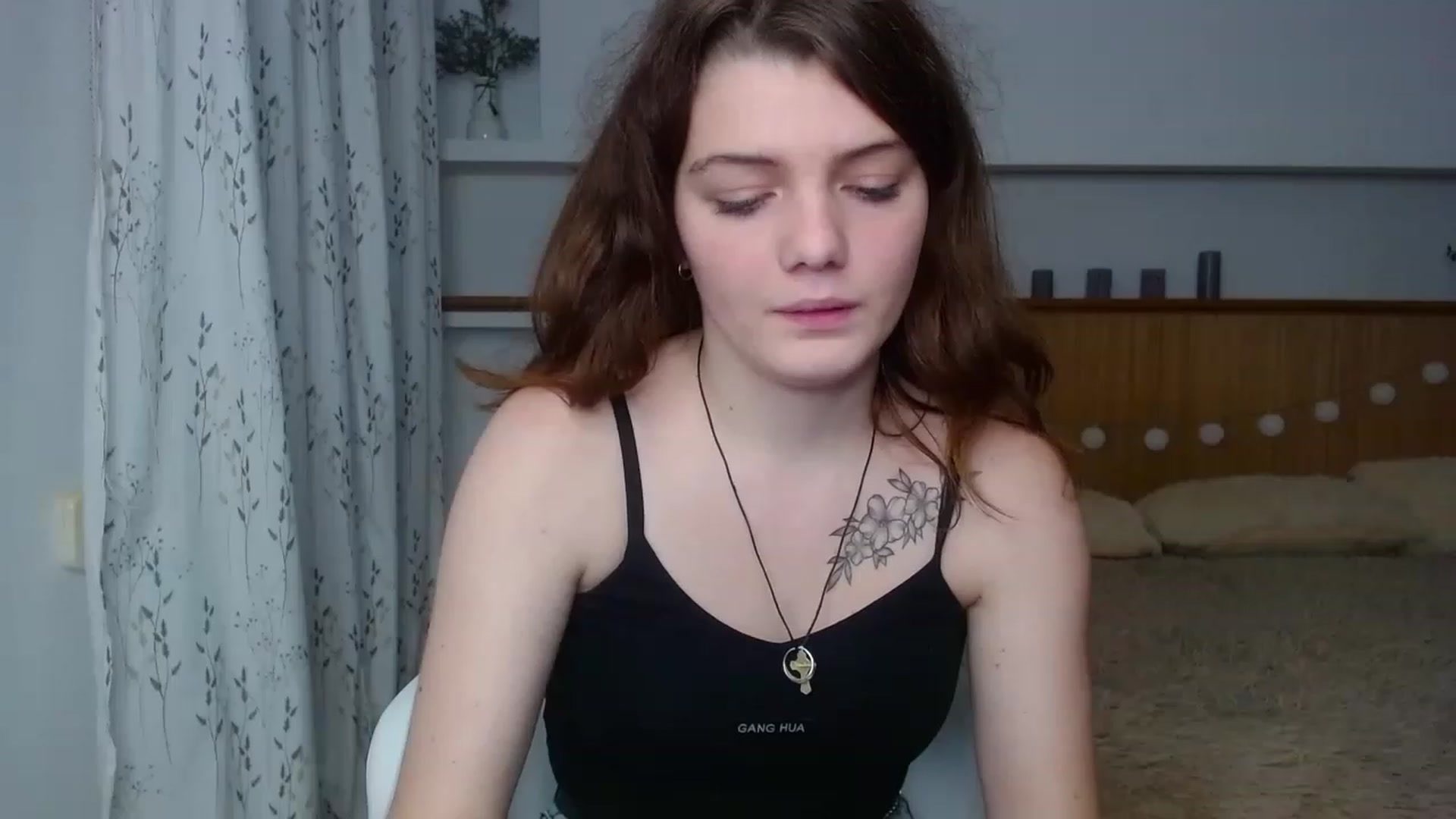 Gallery image thumbnail from L1ttle_kitty's myfreecams stream on, 11/21/2022, 10:29 image 3 of 20