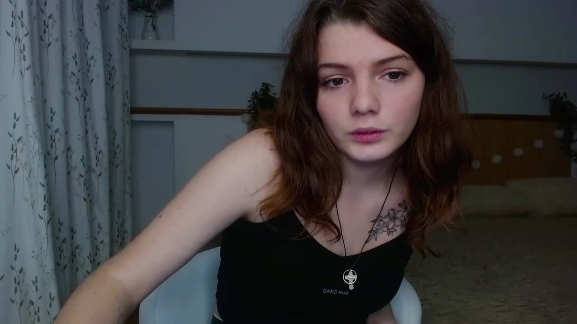 Gallery image thumbnail from L1ttle_kitty's myfreecams stream on, 11/21/2022, 11:17 image 11 of 20