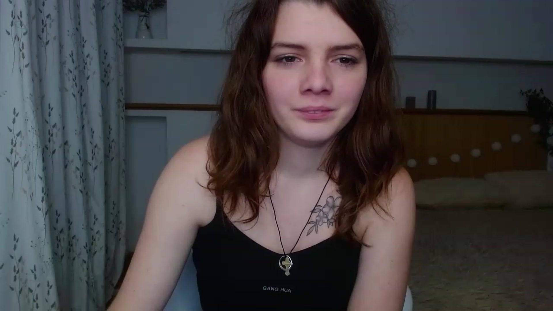 Gallery image thumbnail from L1ttle_kitty's myfreecams stream on, 11/21/2022, 11:17 image 15 of 20