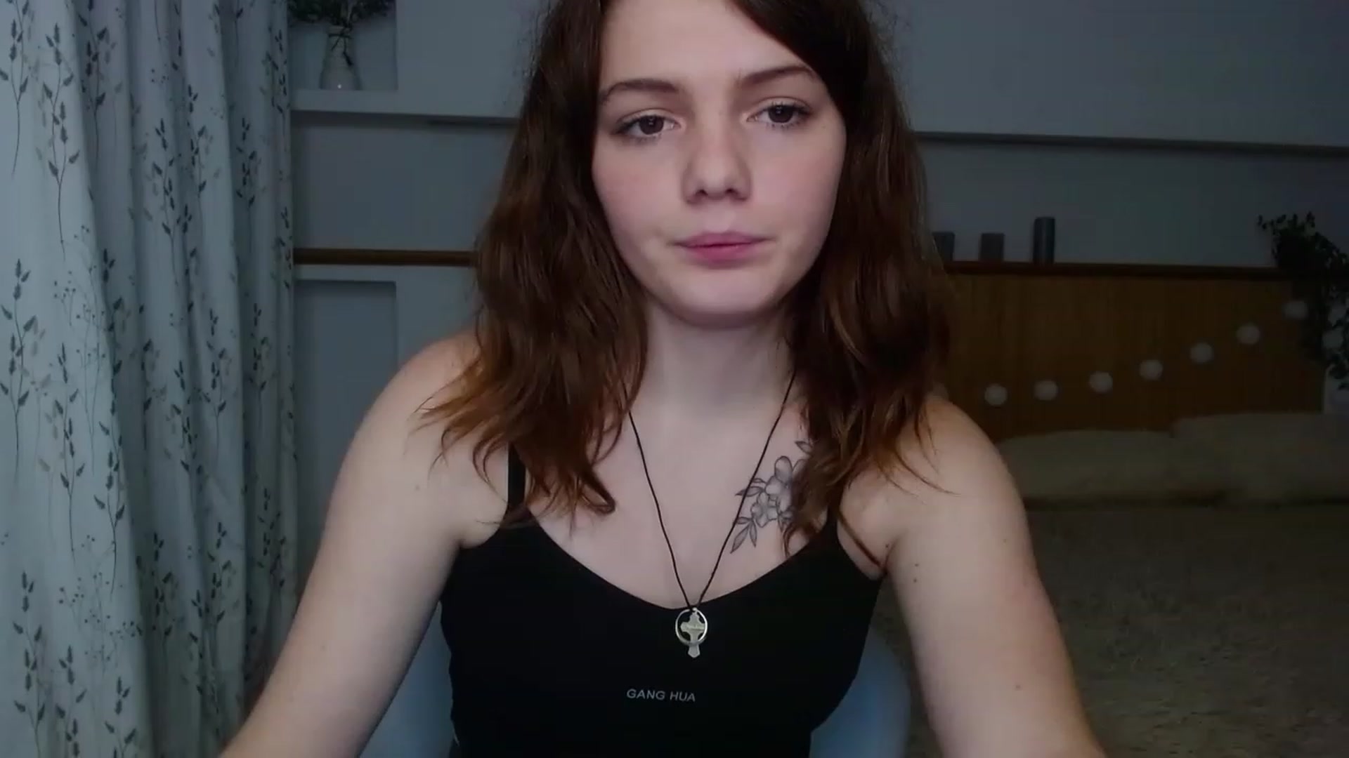 Gallery image thumbnail from L1ttle_kitty's myfreecams stream on, 11/21/2022, 11:17 image 8 of 20