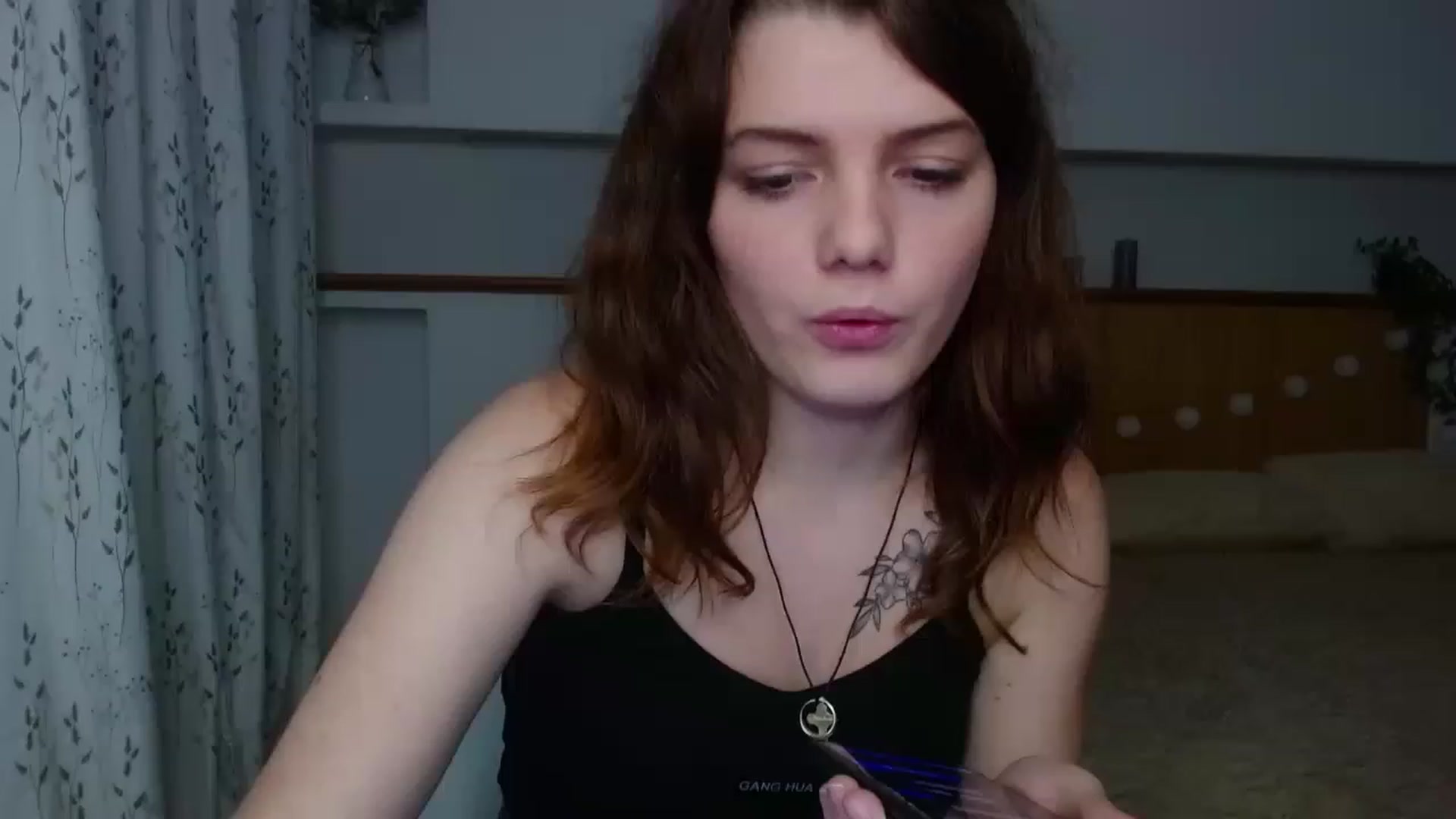 Gallery image thumbnail from L1ttle_kitty's myfreecams stream on, 11/21/2022, 11:17 image 10 of 20