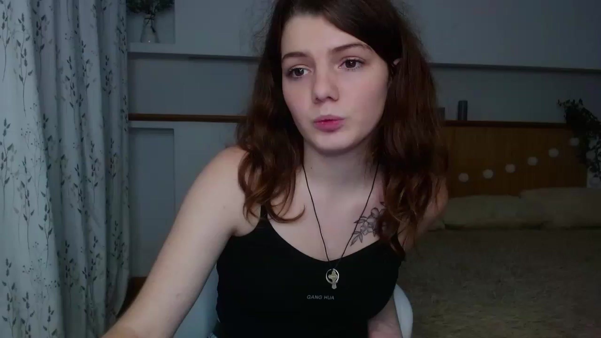 Gallery image thumbnail from L1ttle_kitty's myfreecams stream on, 11/21/2022, 11:17 image 2 of 20