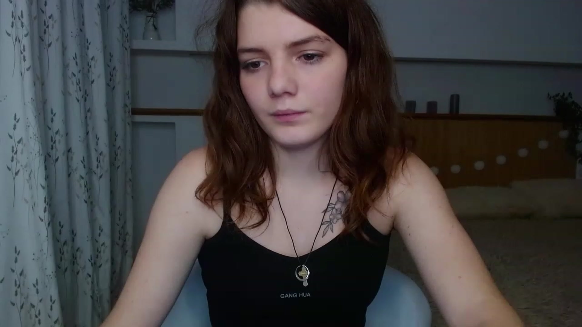 Gallery image thumbnail from L1ttle_kitty's myfreecams stream on, 11/21/2022, 11:17 image 16 of 20