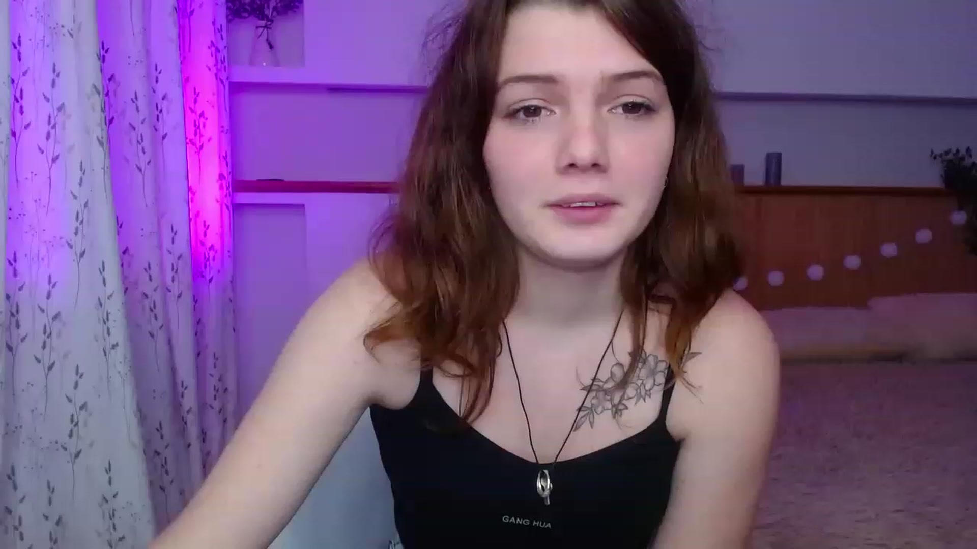 Gallery image thumbnail from L1ttle_kitty's myfreecams stream on, 11/21/2022, 12:21 image 13 of 20