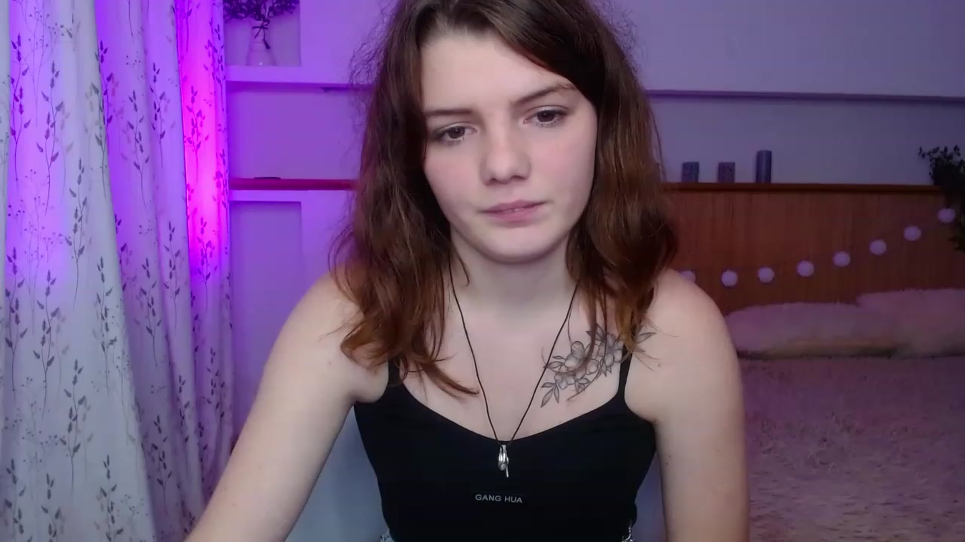 Gallery image thumbnail from L1ttle_kitty's myfreecams stream on, 11/21/2022, 12:21 image 14 of 20
