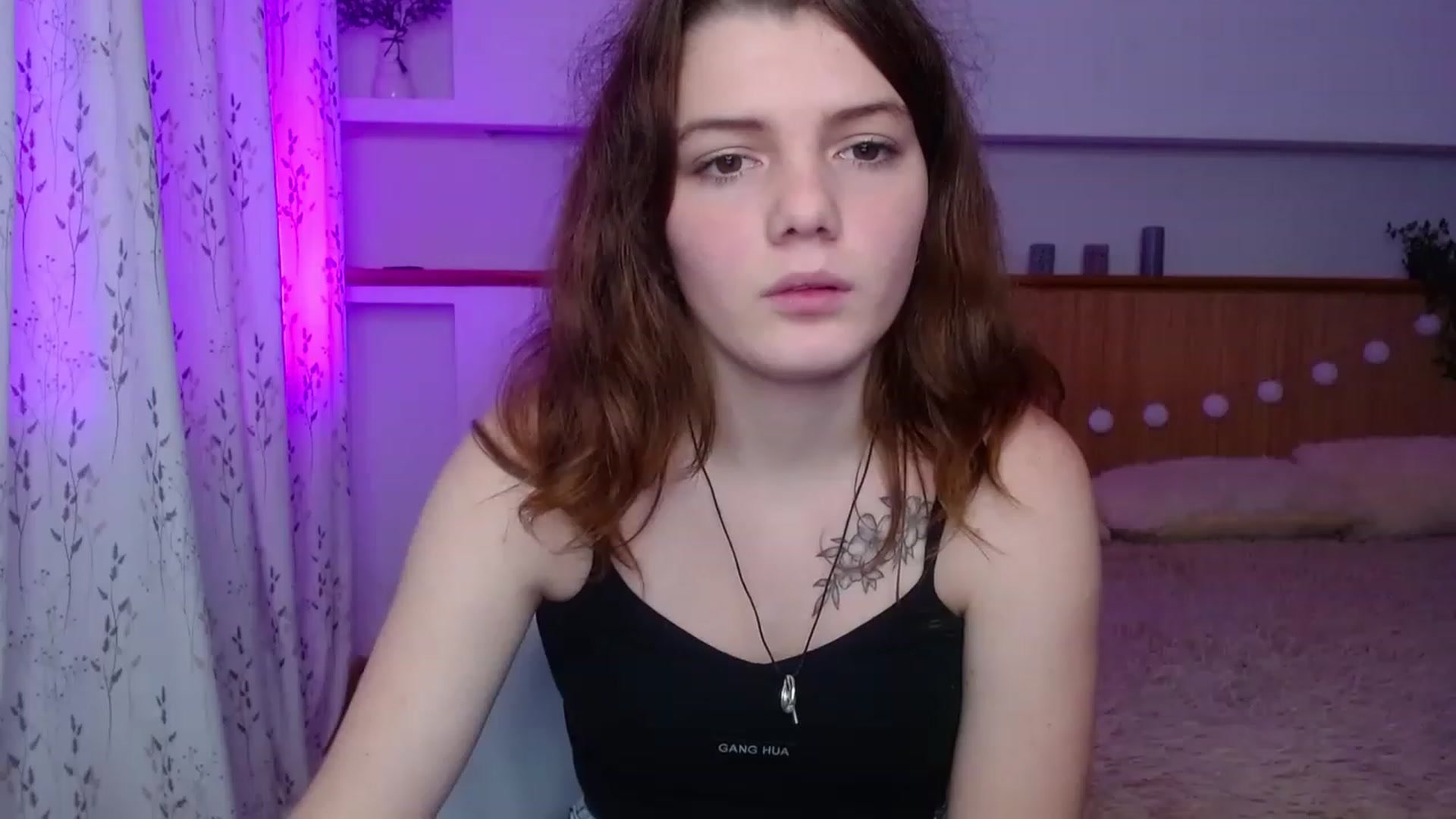 Gallery image thumbnail from L1ttle_kitty's myfreecams stream on, 11/21/2022, 12:21 image 9 of 20