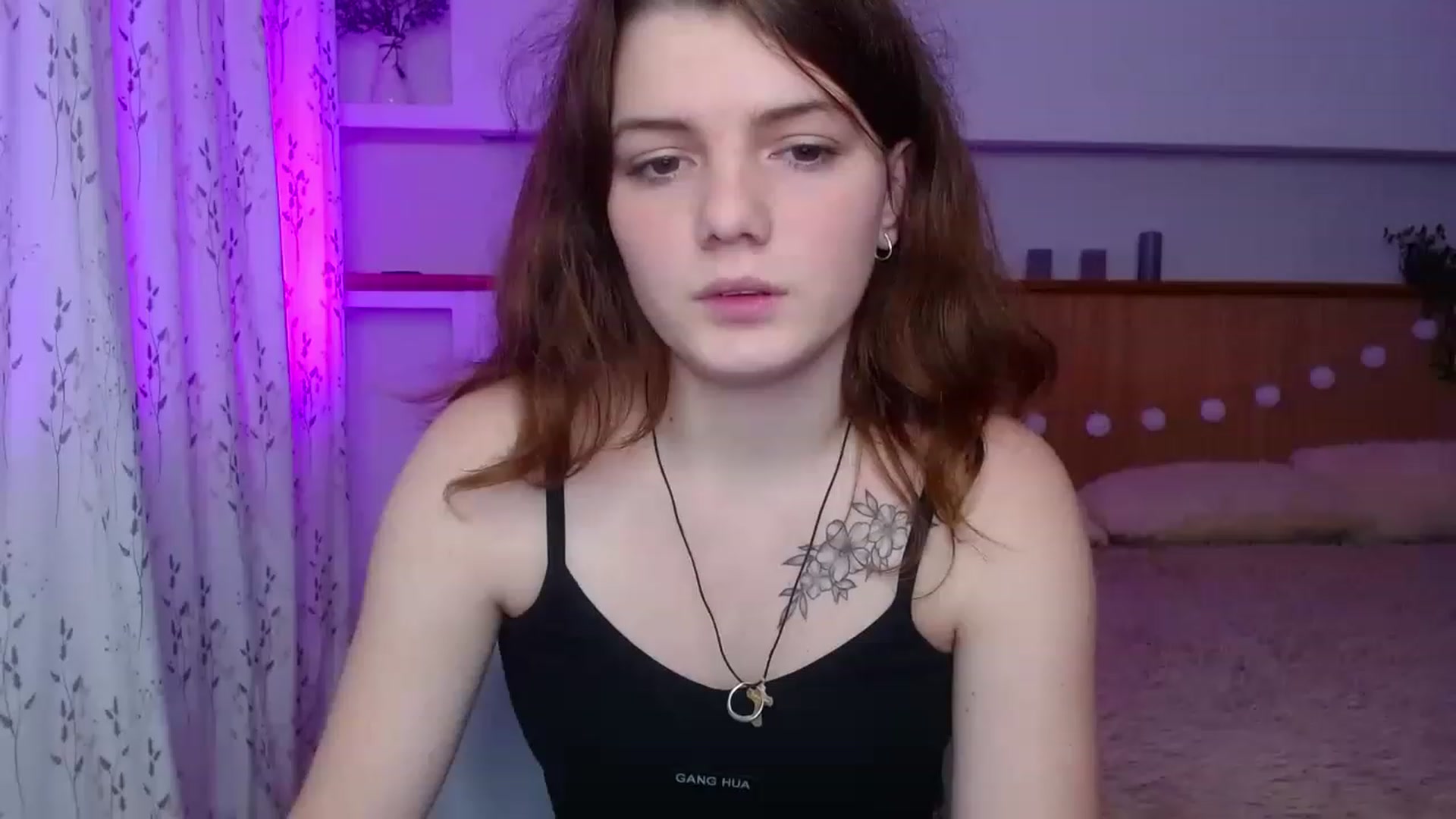 Gallery image thumbnail from L1ttle_kitty's myfreecams stream on, 11/21/2022, 12:21 image 5 of 20