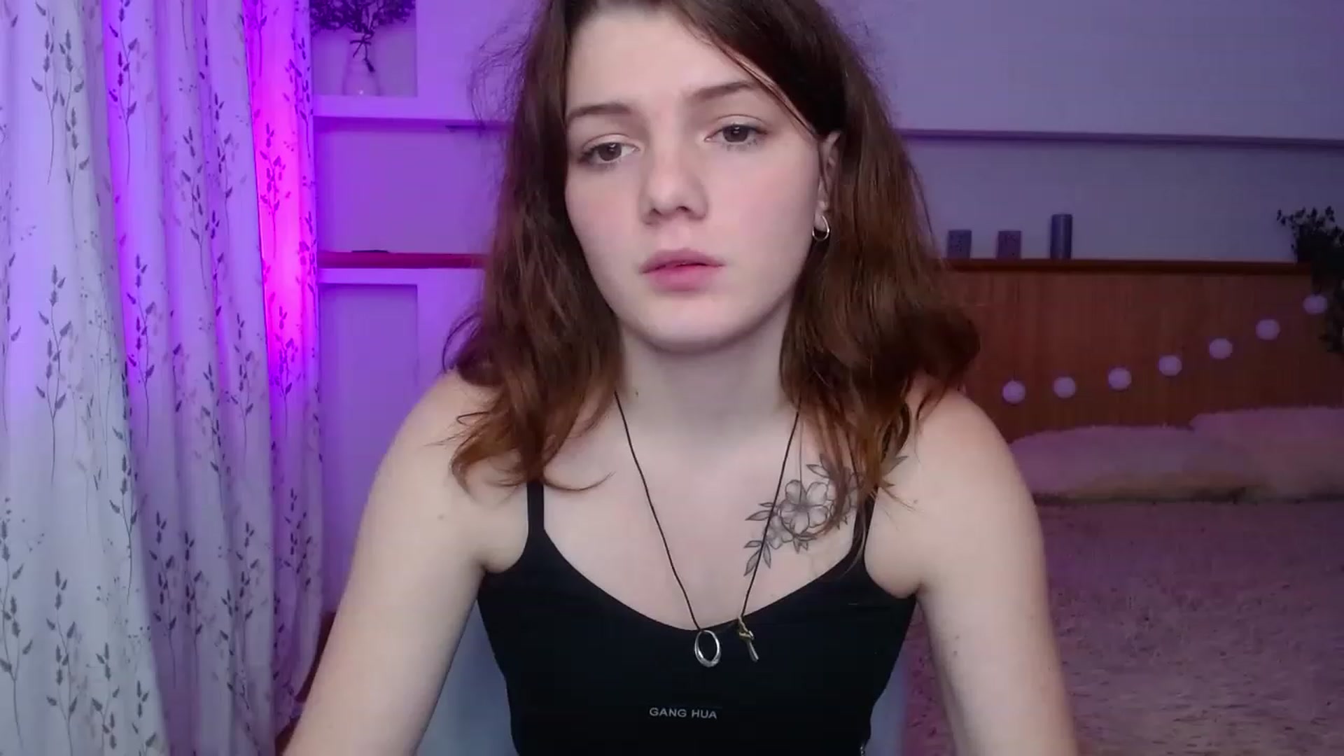 Gallery image thumbnail from L1ttle_kitty's myfreecams stream on, 11/21/2022, 12:21 image 6 of 20