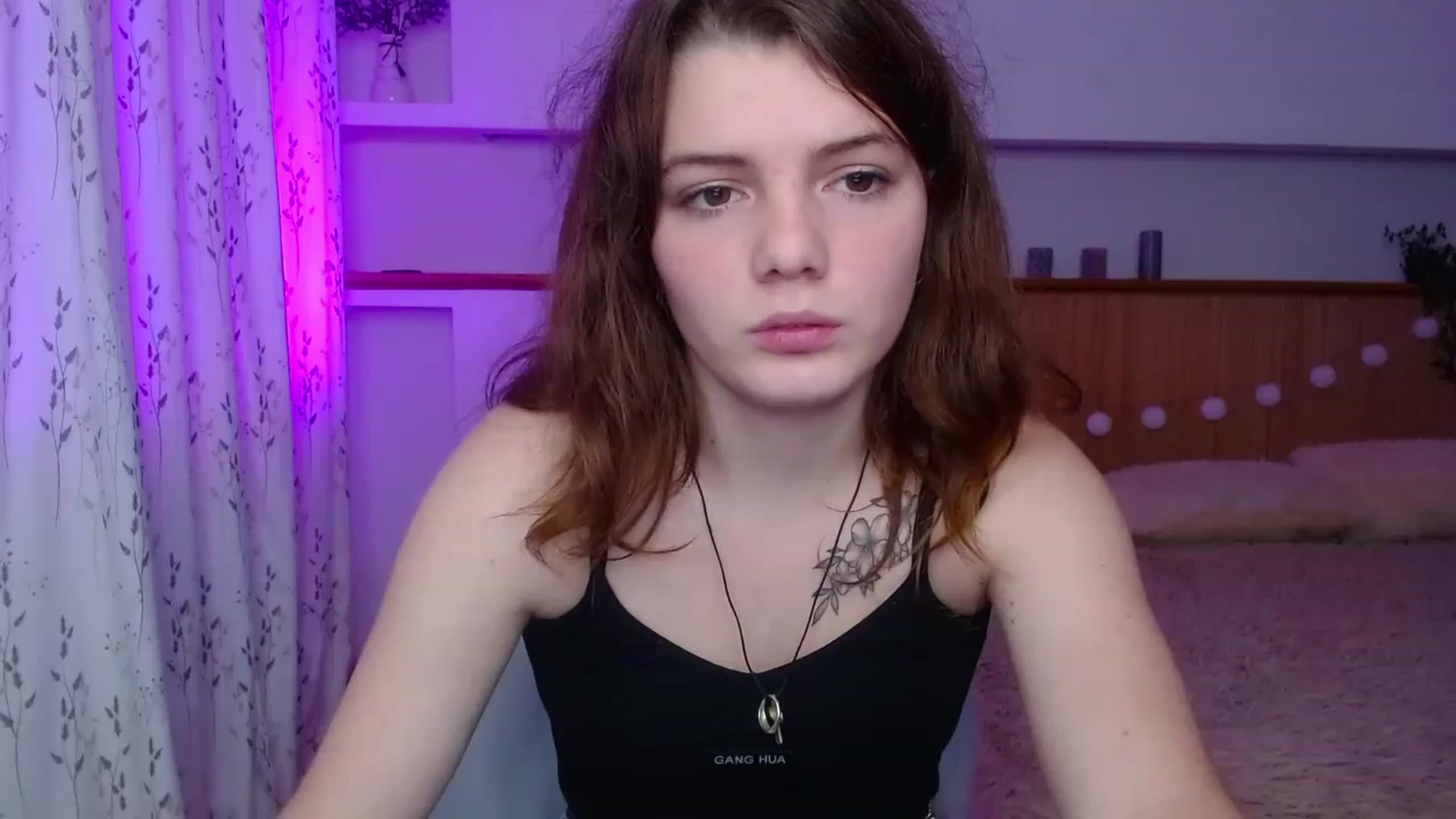 Gallery image thumbnail from L1ttle_kitty's myfreecams stream on, 11/21/2022, 12:21 image 4 of 20