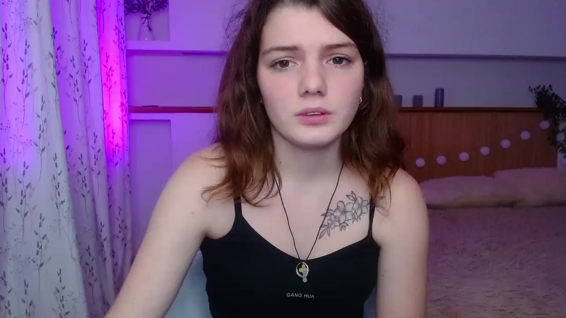 Gallery image thumbnail from L1ttle_kitty's myfreecams stream on, 11/21/2022, 12:46 image 11 of 20
